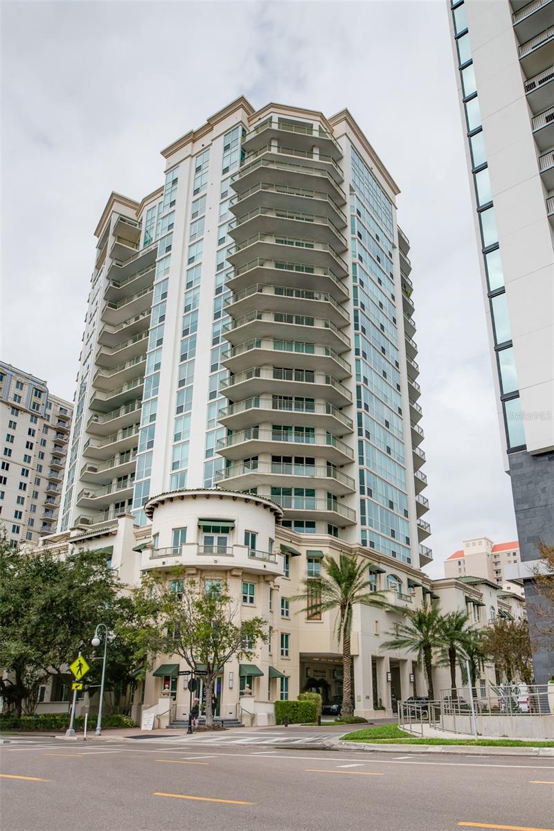 Image 40 of 44 For 450 Knights Run Avenue 605