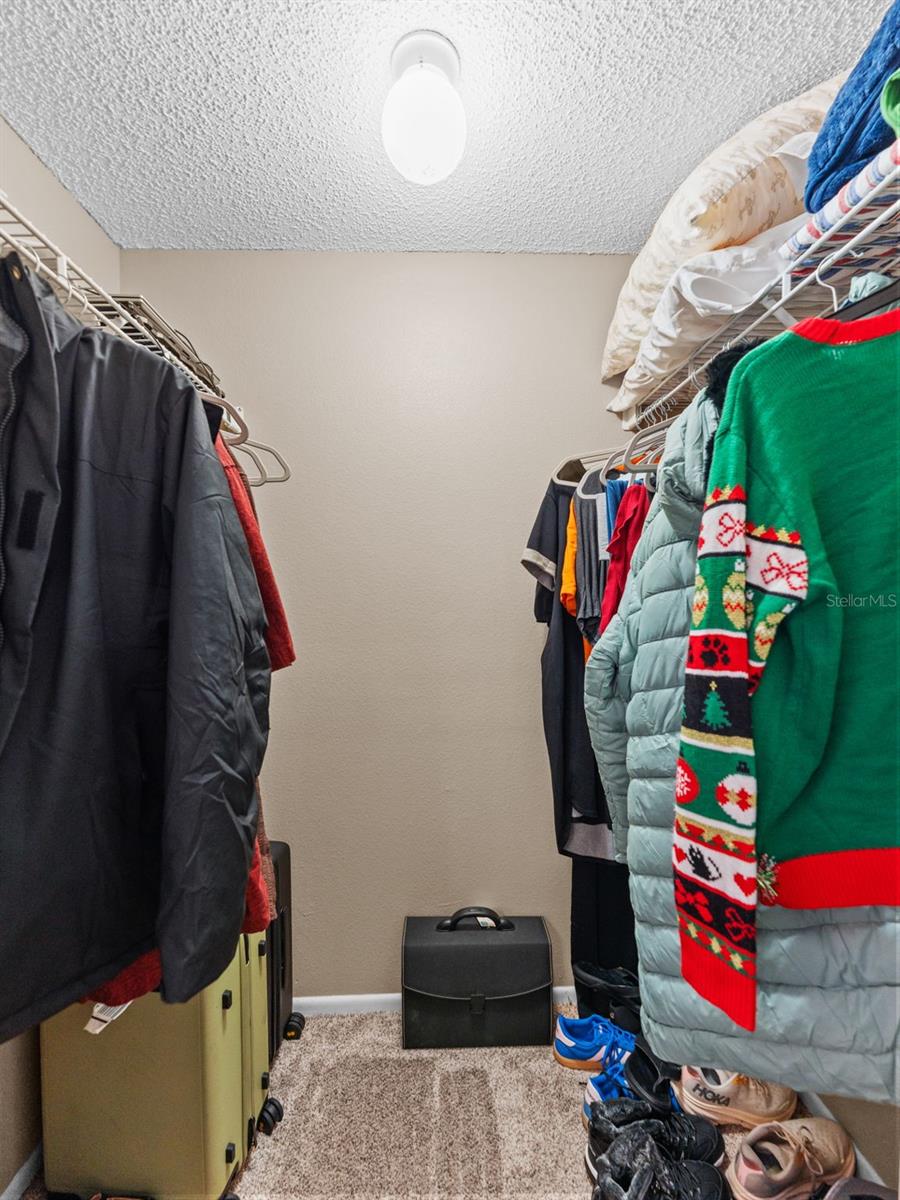 Image 17 of 33 For 7705 Waterview Way 7705