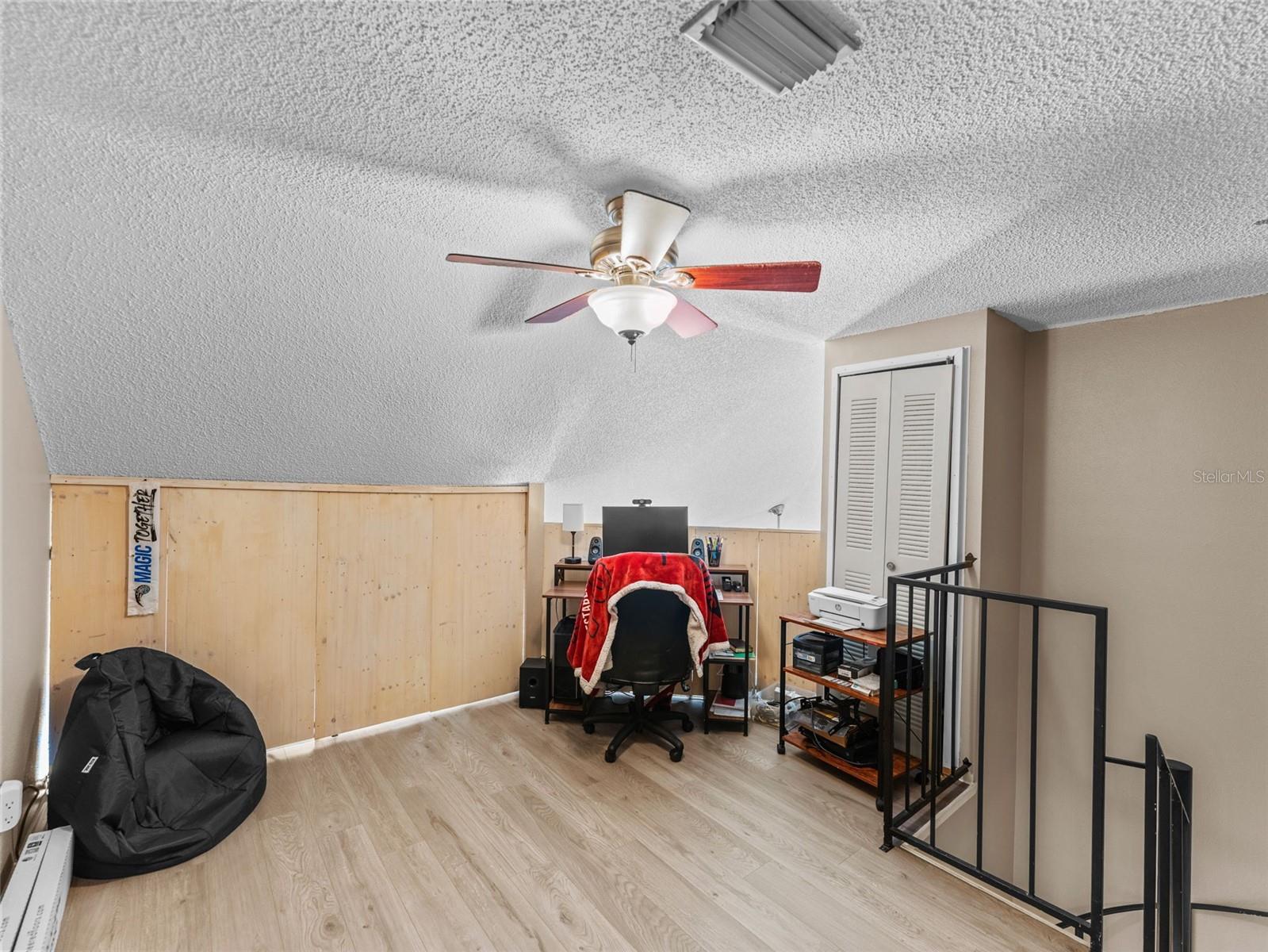 Image 18 of 33 For 7705 Waterview Way 7705