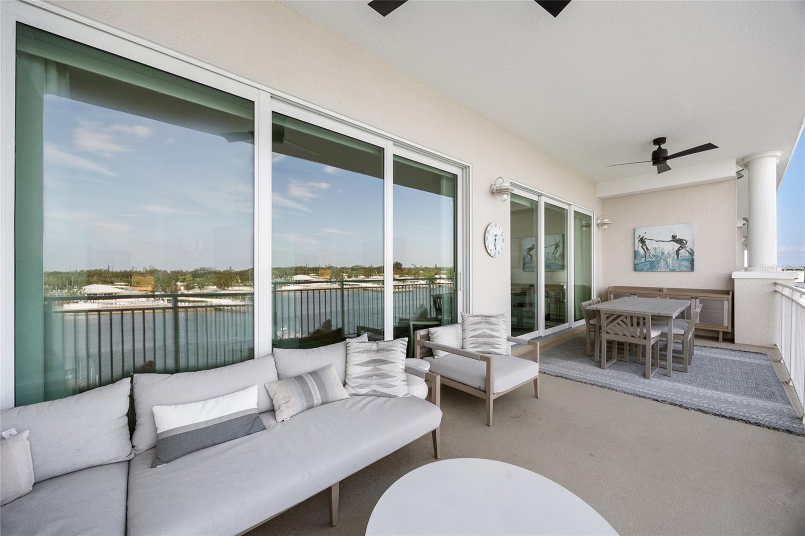 Image 10 of 41 For 20001 Gulf Boulevard 405