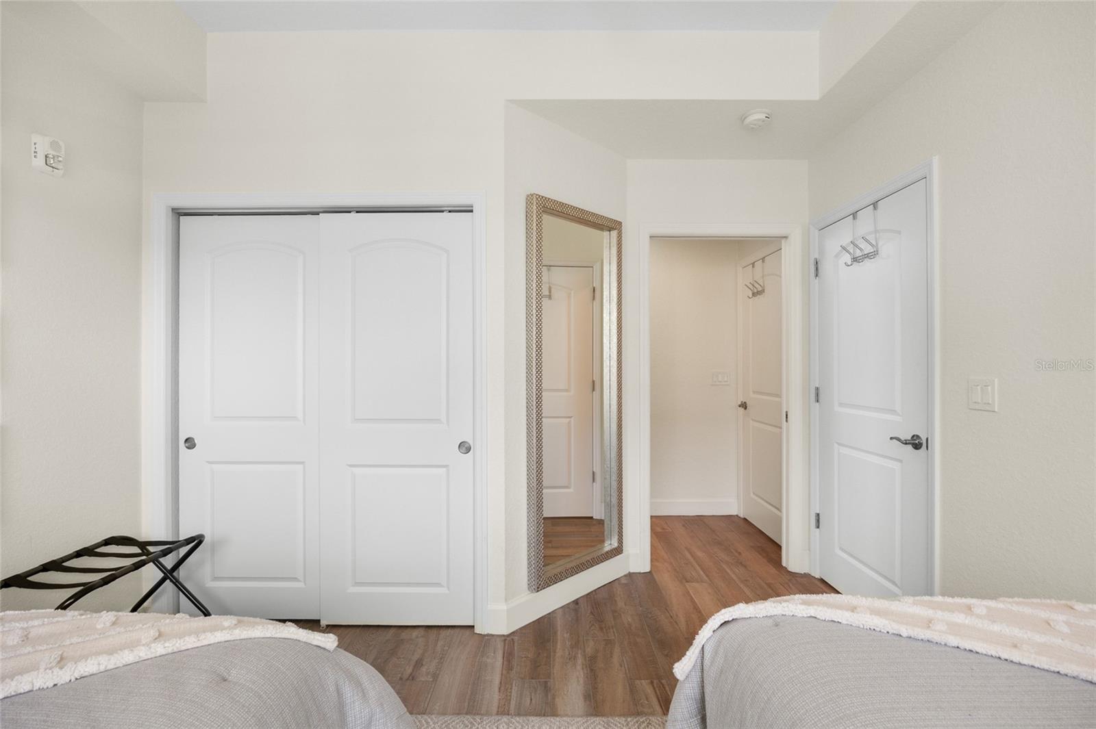 Image 19 of 41 For 20001 Gulf Boulevard 405