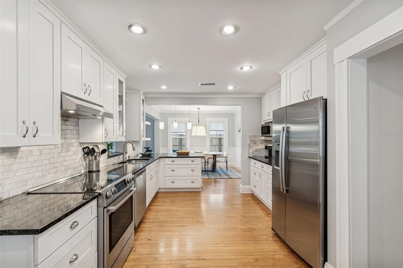 Image 10 of 55 For 2527 Watrous Avenue