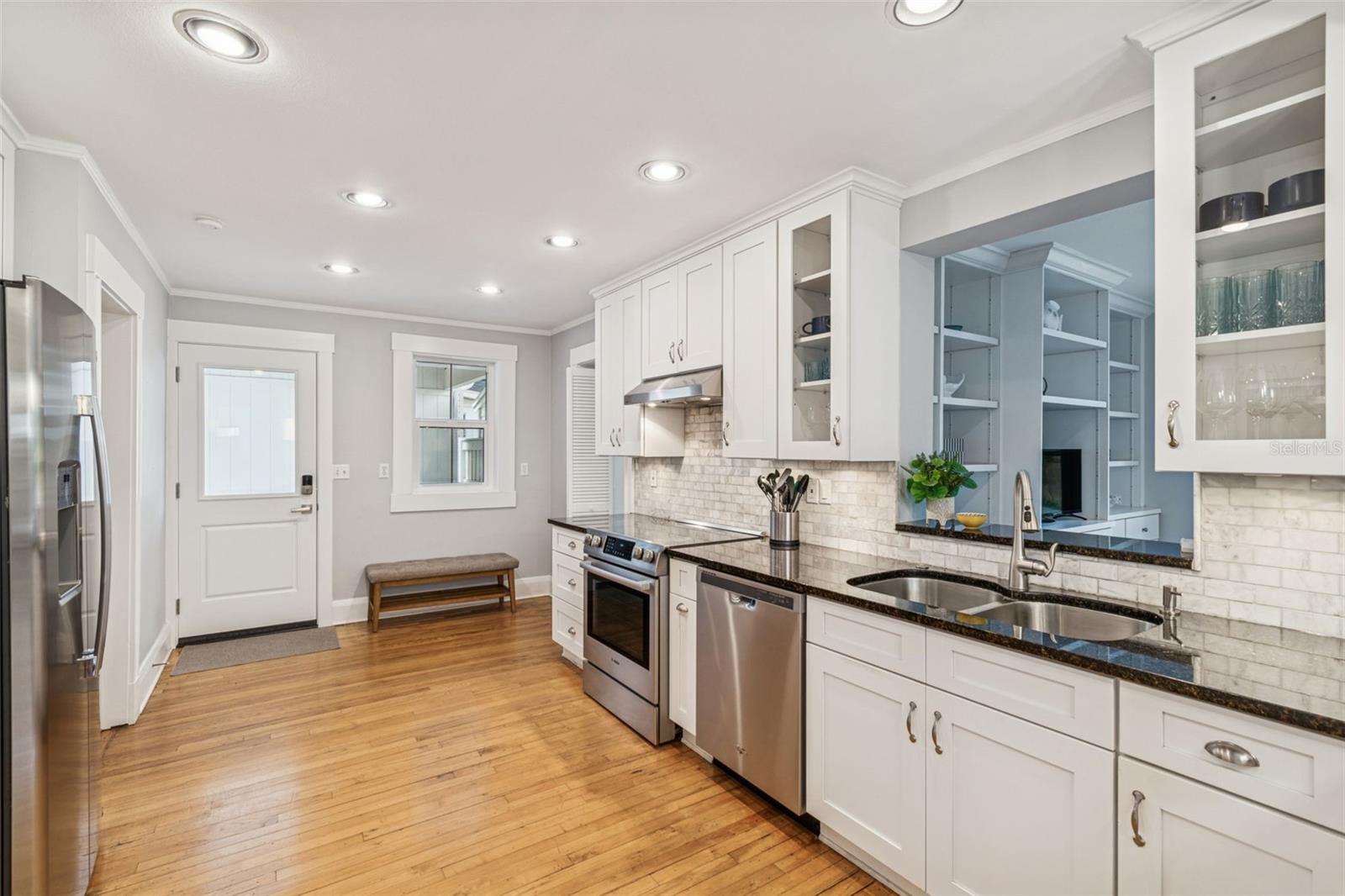 Image 12 of 55 For 2527 Watrous Avenue