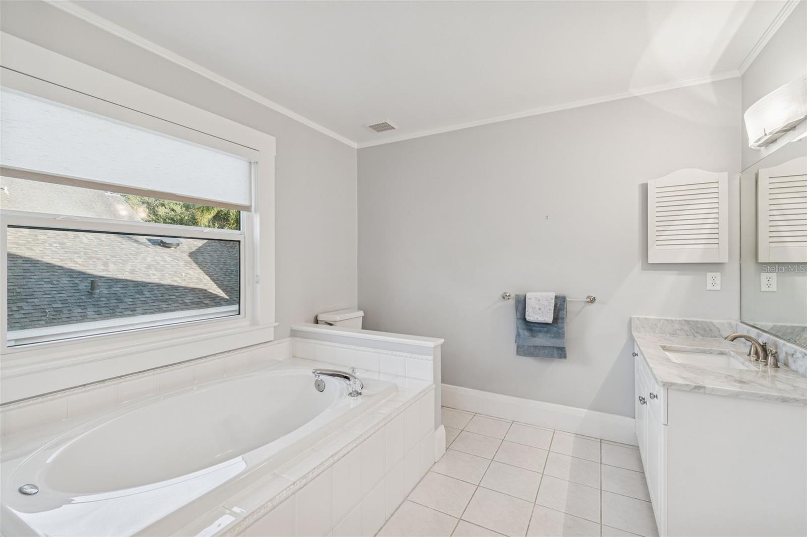 Image 35 of 55 For 2527 Watrous Avenue