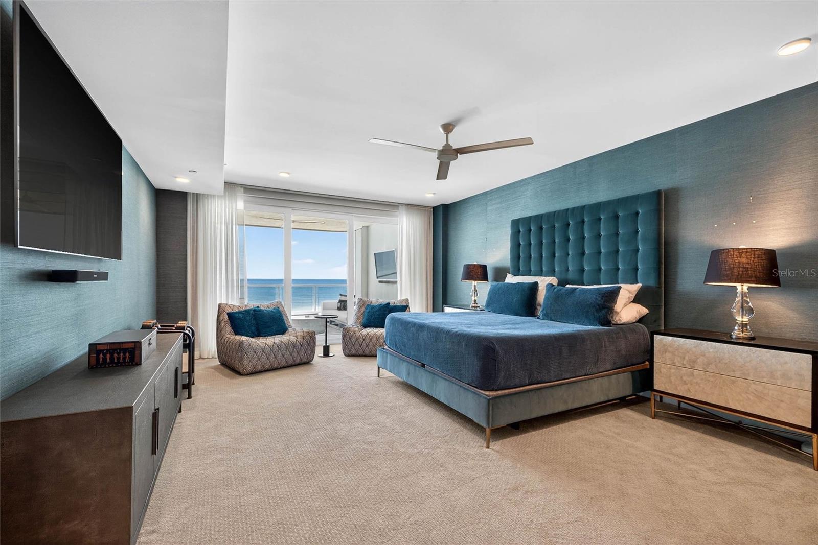 Image 14 of 40 For 19816 Gulf Boulevard 501