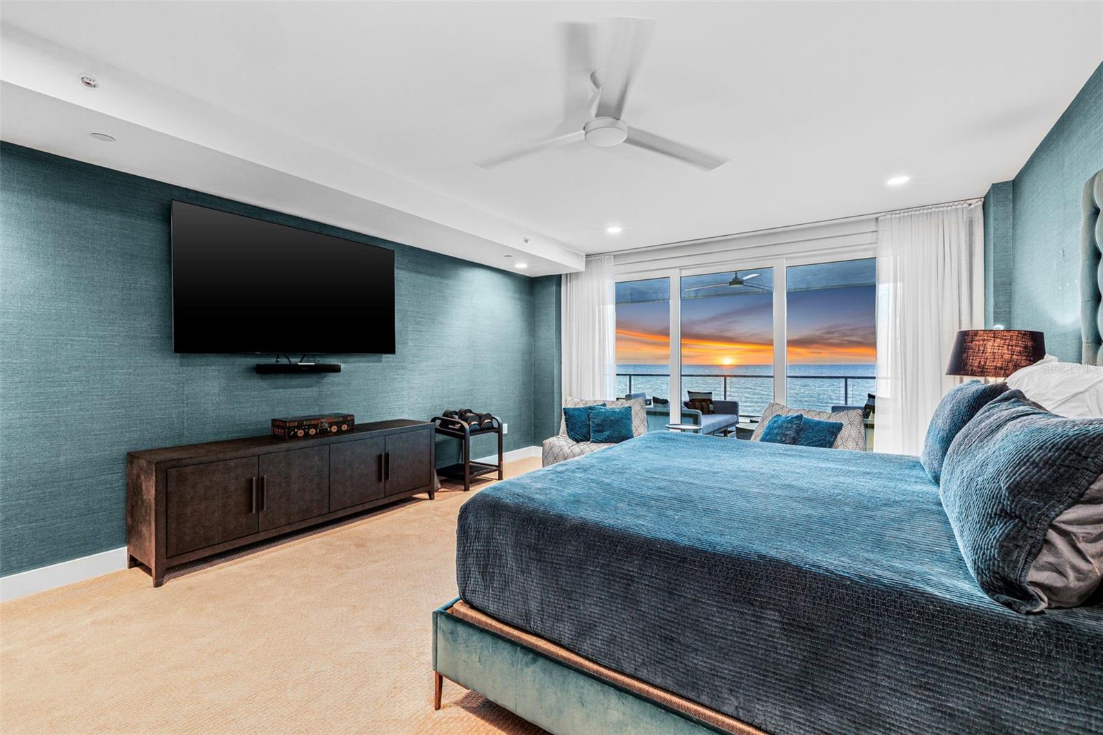 Image 15 of 40 For 19816 Gulf Boulevard 501