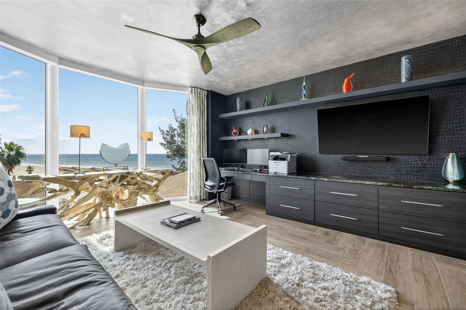 Image 29 of 40 For 19816 Gulf Boulevard 501