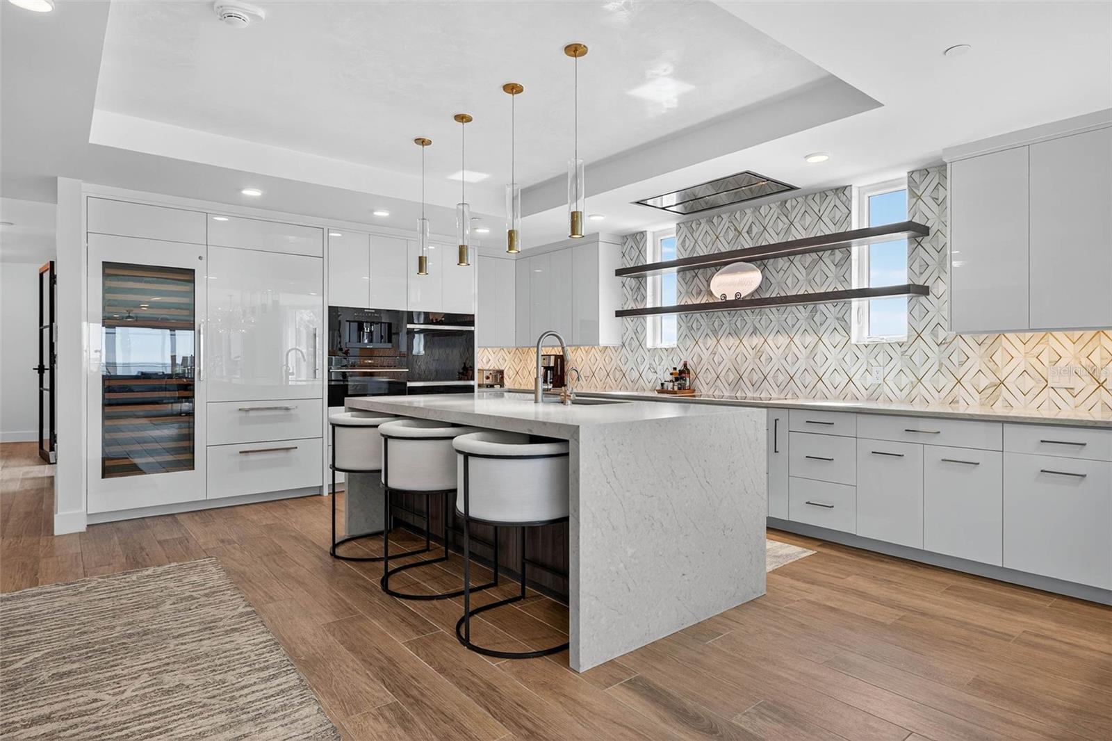 Image 8 of 40 For 19816 Gulf Boulevard 501