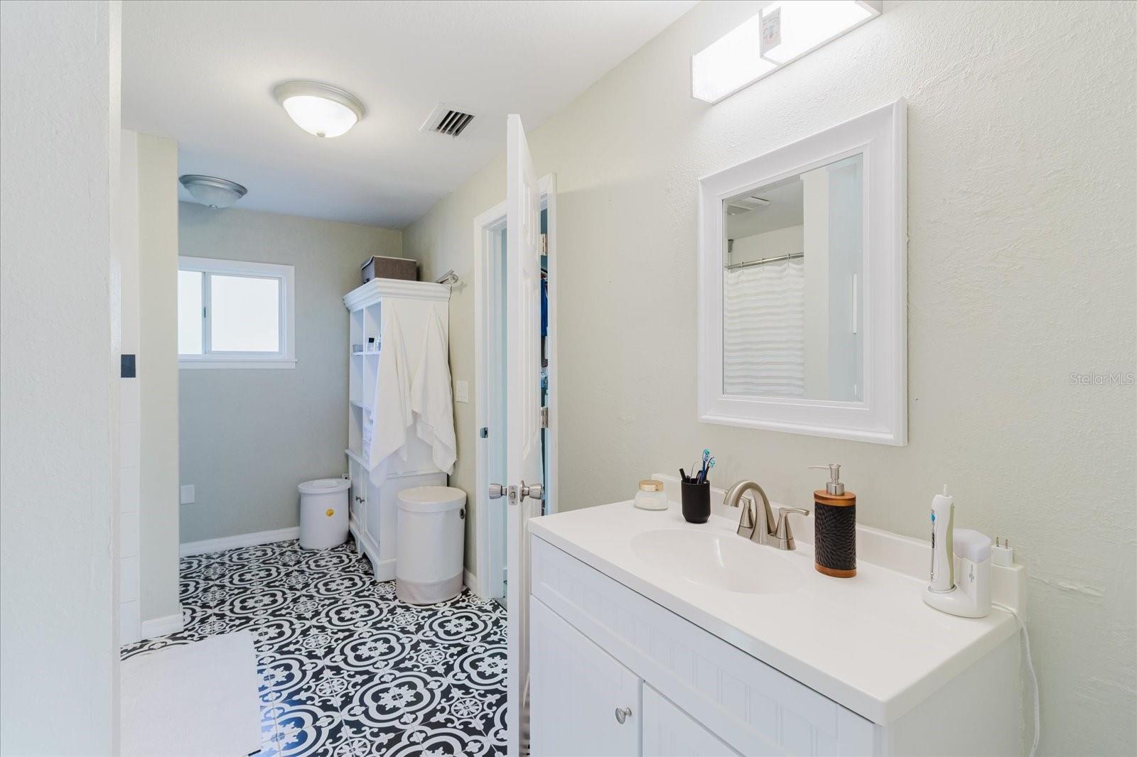 Image 35 of 89 For 2120 Hurley Drive