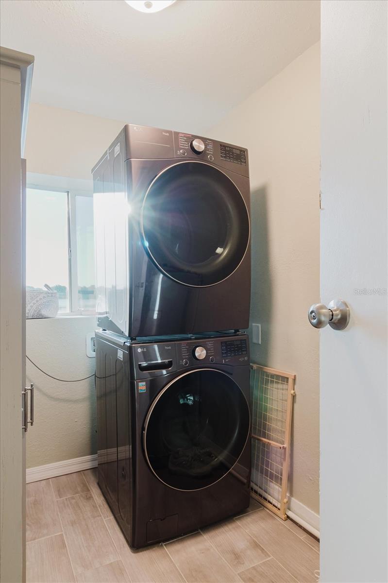 Image 48 of 89 For 2120 Hurley Drive