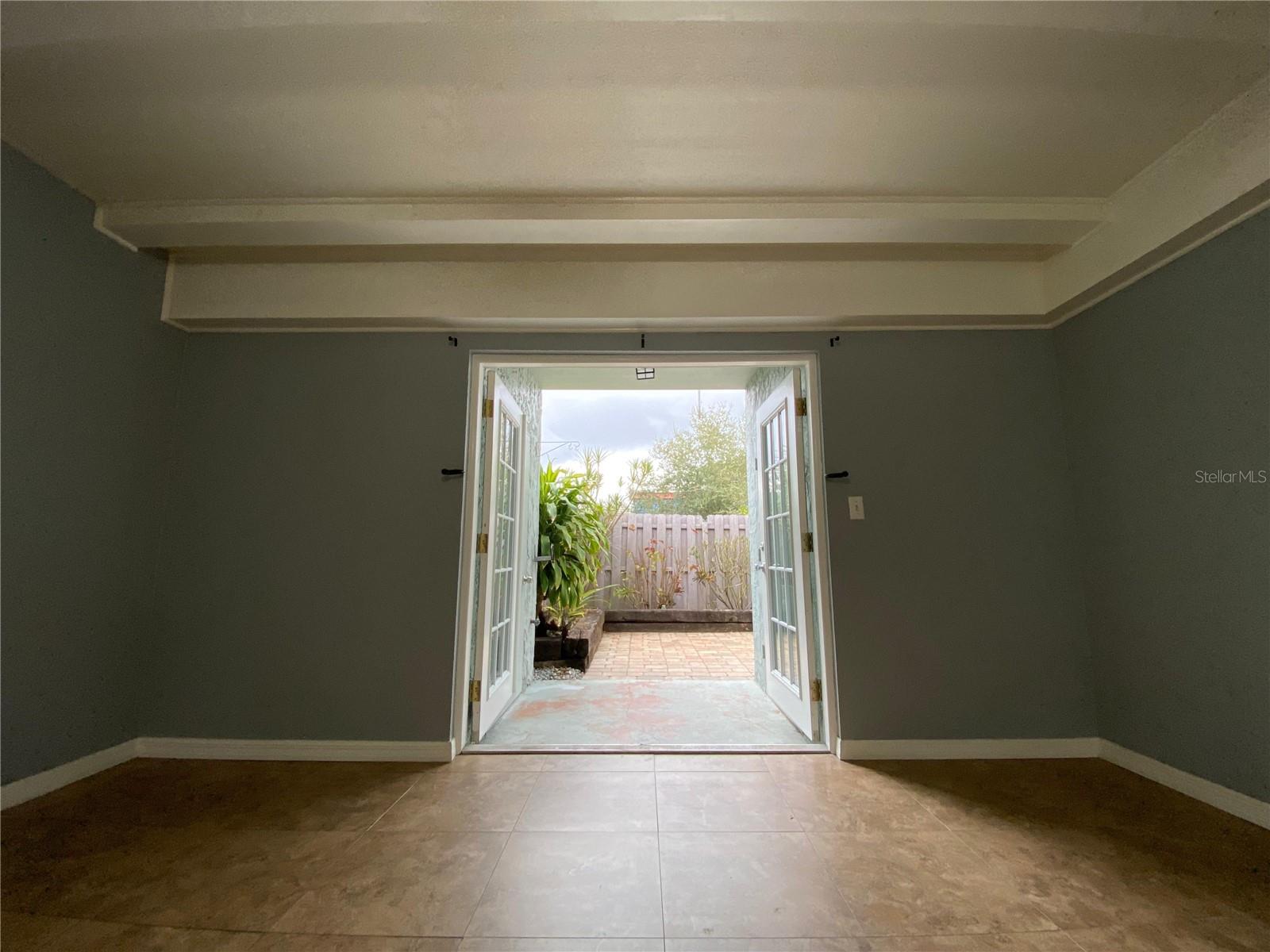 Image 6 of 26 For 14419 Americana Circle 103