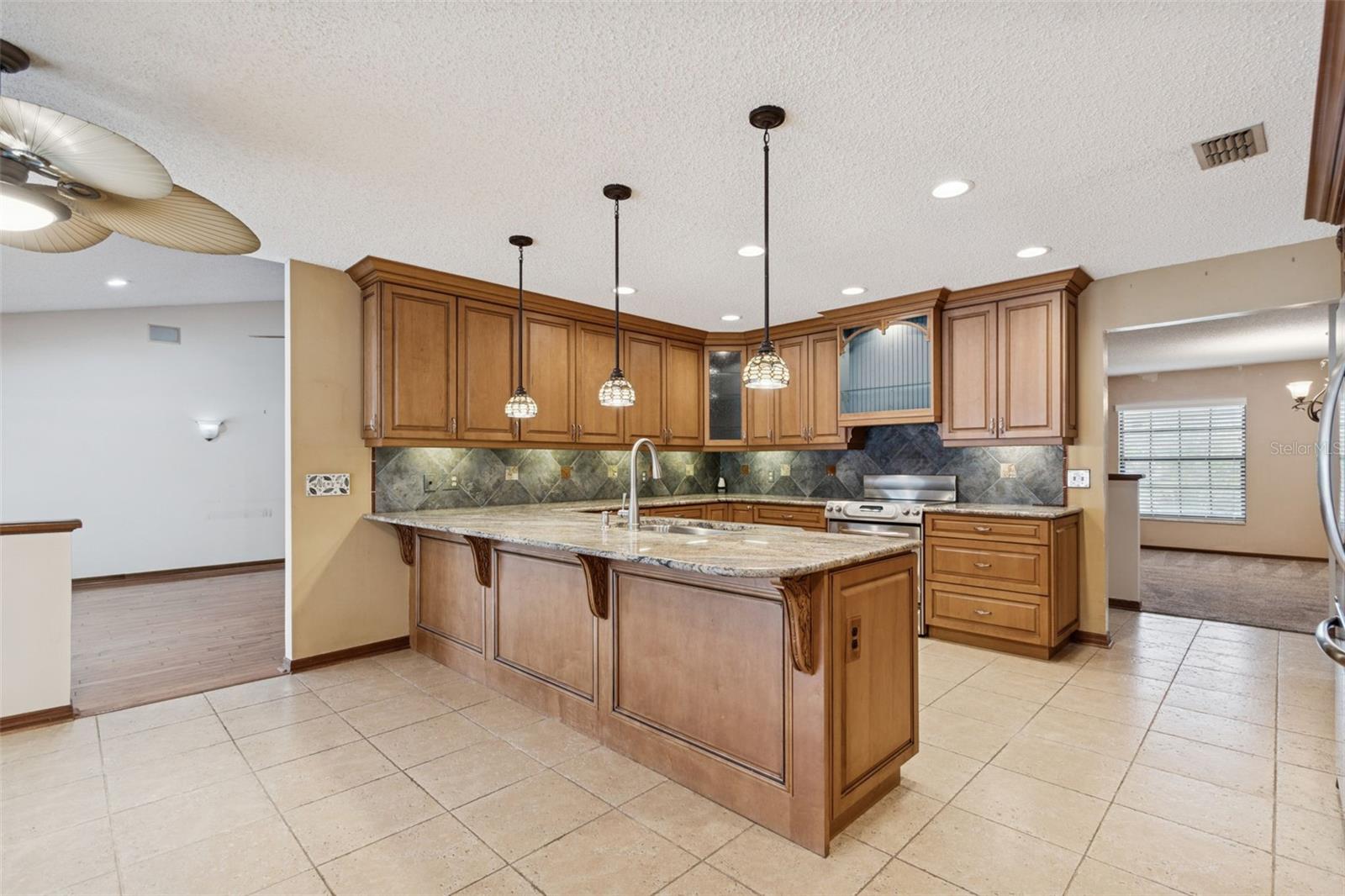 Image 18 of 61 For 3302 Westmoreland Drive