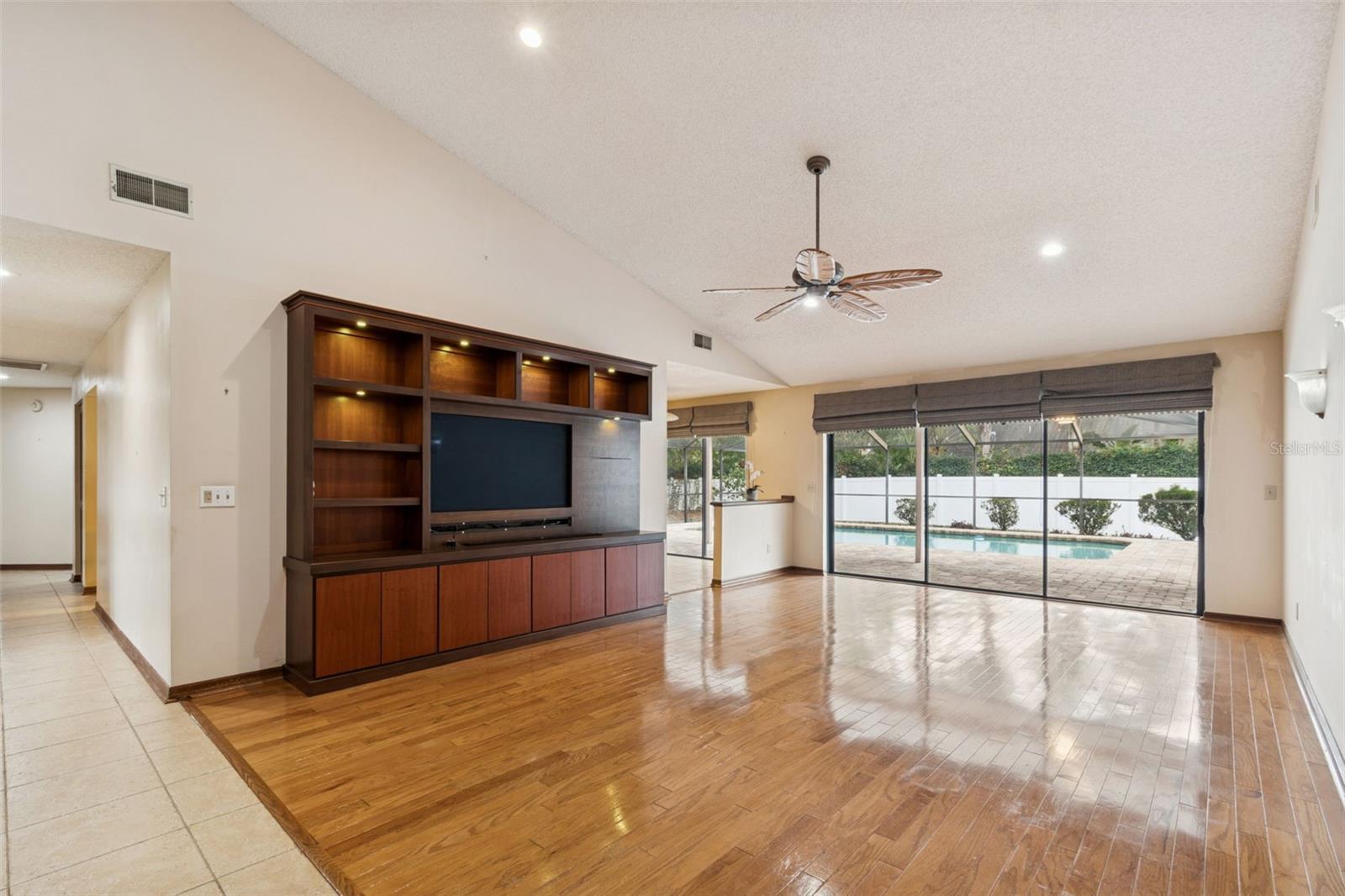 Image 20 of 61 For 3302 Westmoreland Drive