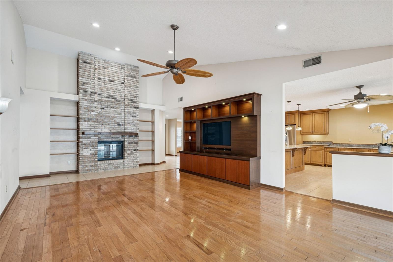 Image 21 of 61 For 3302 Westmoreland Drive