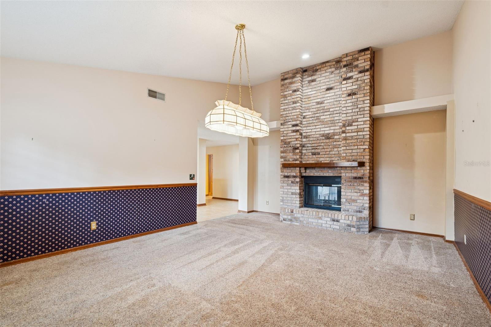 Image 25 of 61 For 3302 Westmoreland Drive