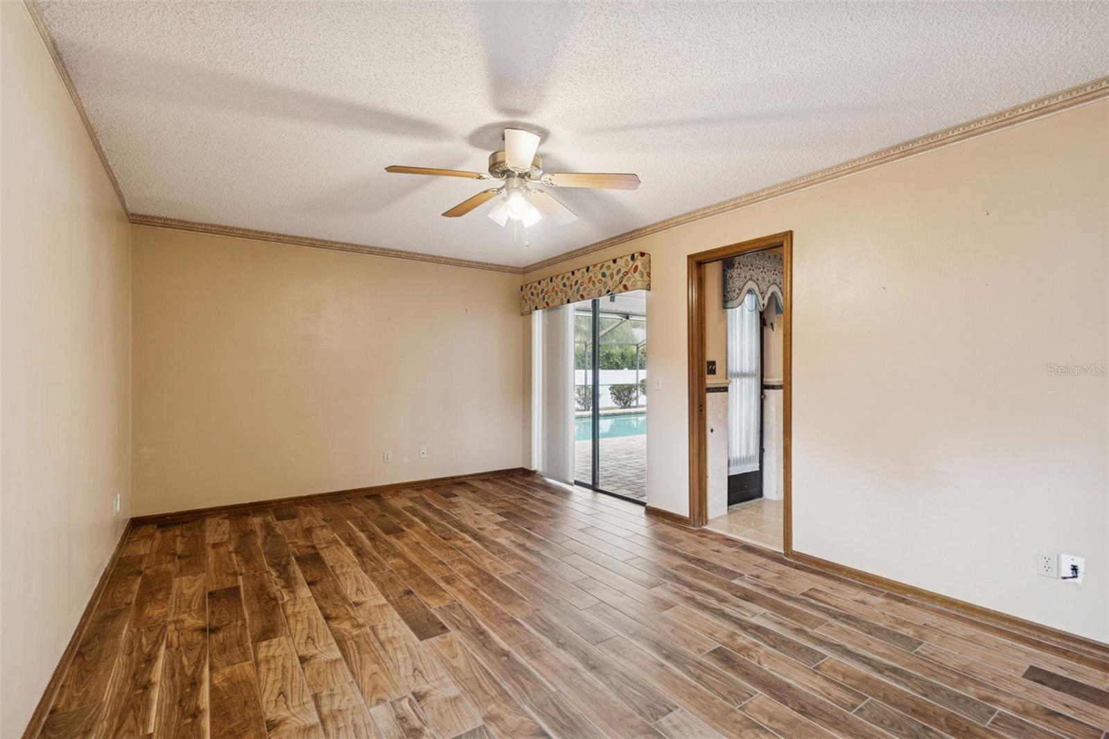 Image 39 of 61 For 3302 Westmoreland Drive