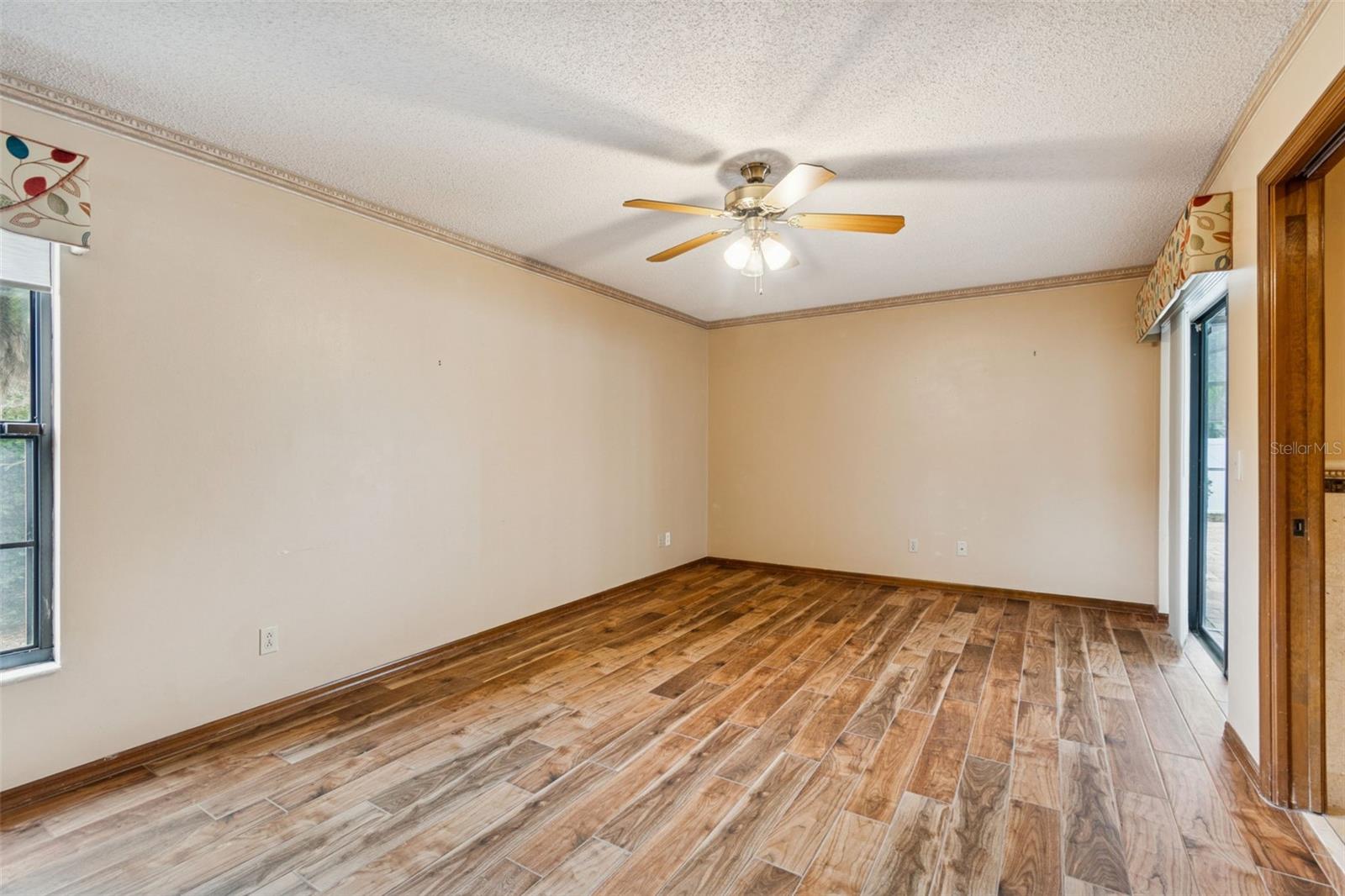 Image 40 of 61 For 3302 Westmoreland Drive