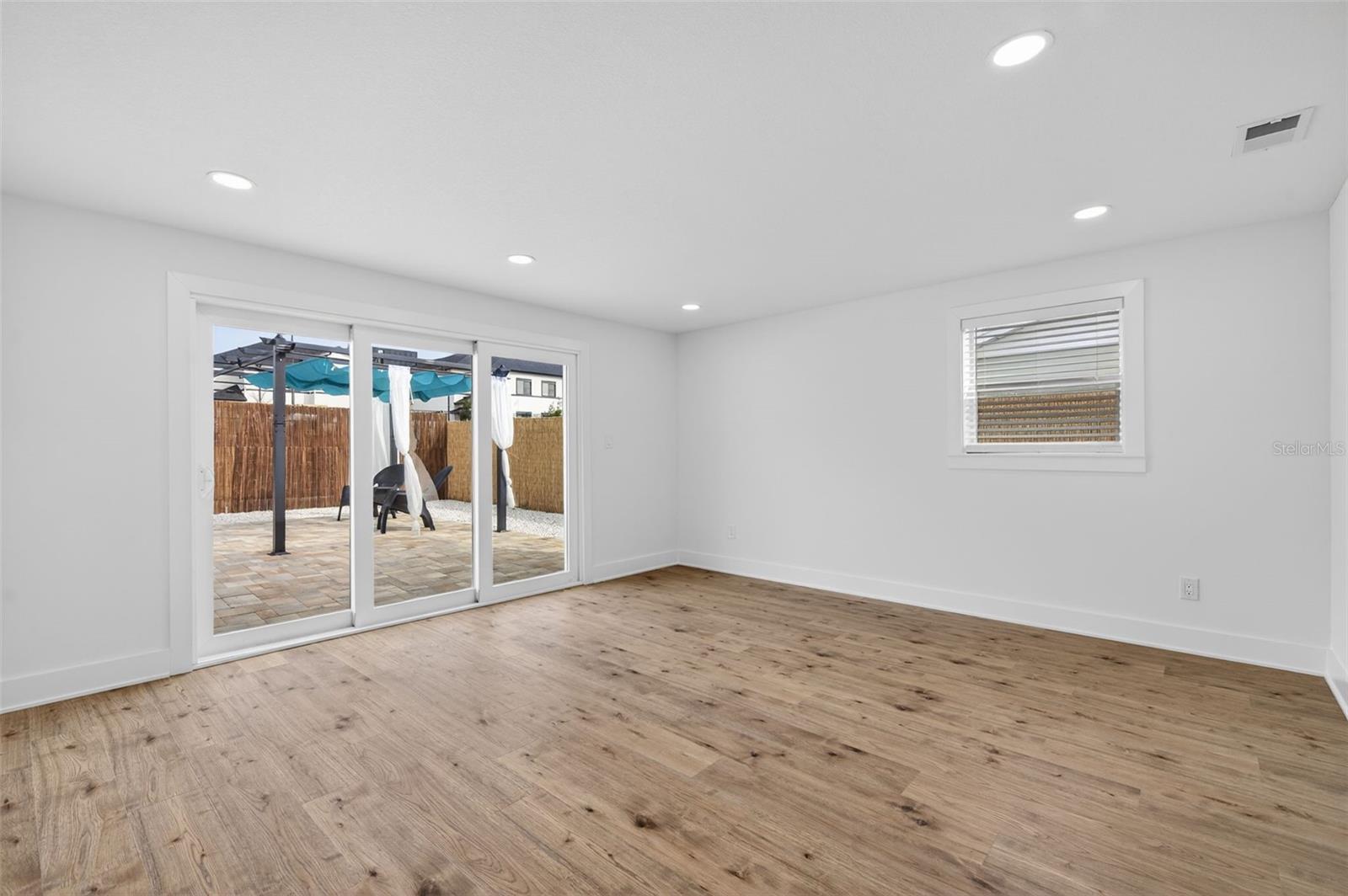 Image 22 of 56 For 1550 Cumberland Lane