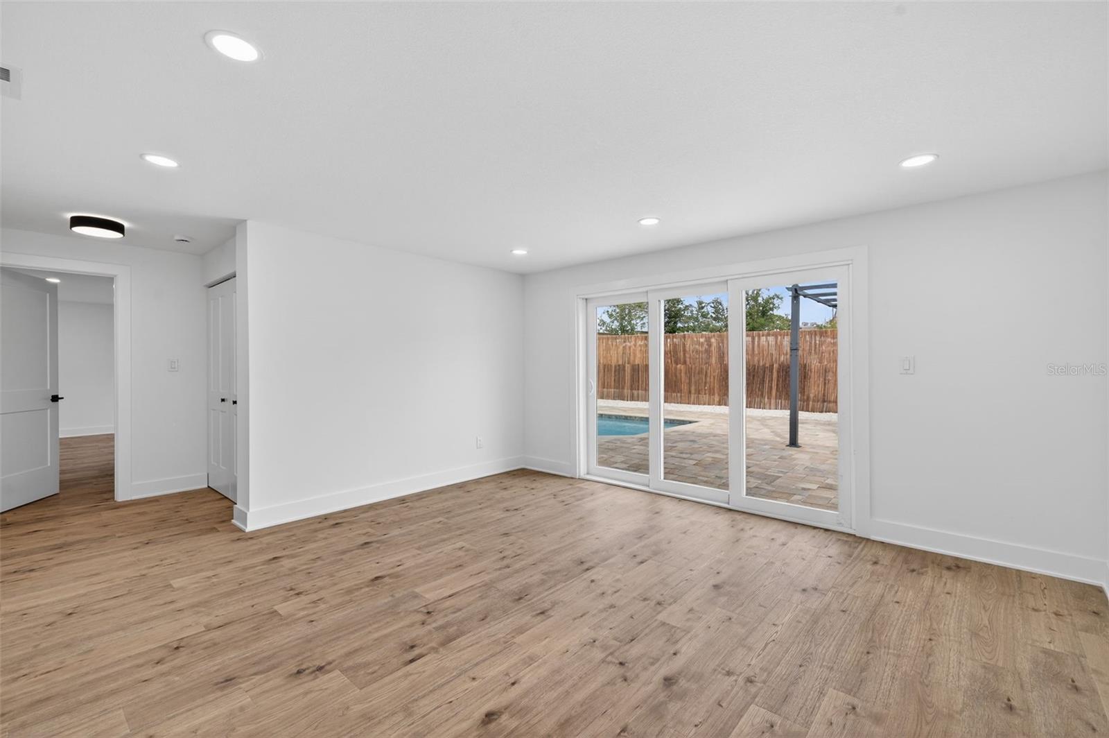 Image 23 of 56 For 1550 Cumberland Lane