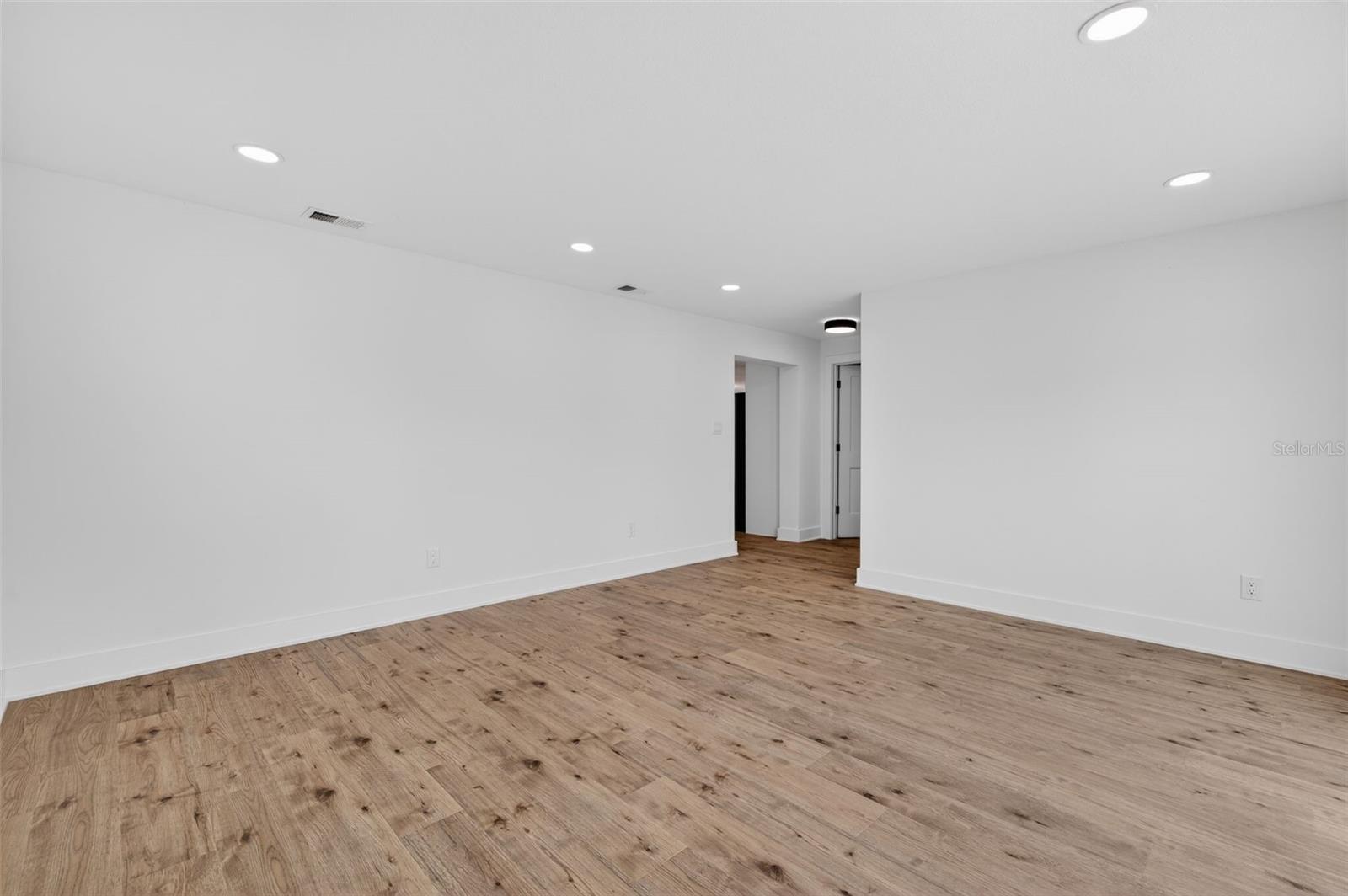 Image 24 of 56 For 1550 Cumberland Lane