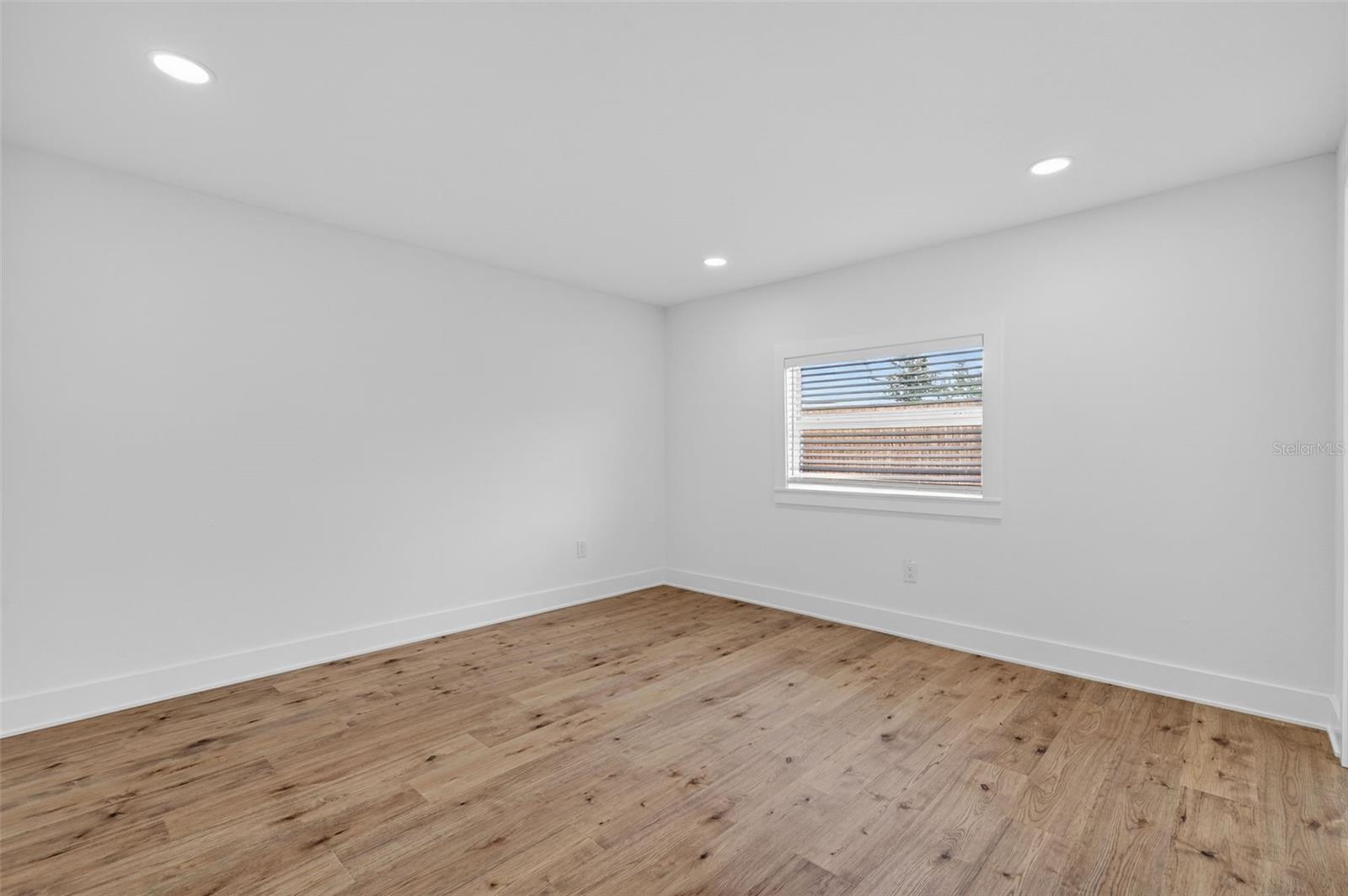 Image 28 of 56 For 1550 Cumberland Lane