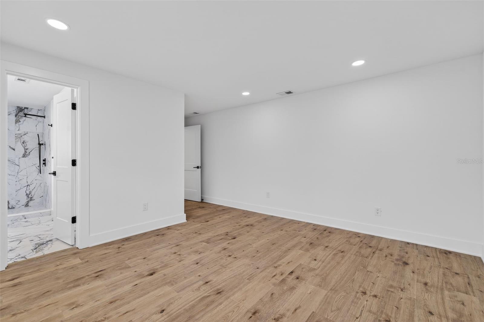 Image 29 of 56 For 1550 Cumberland Lane