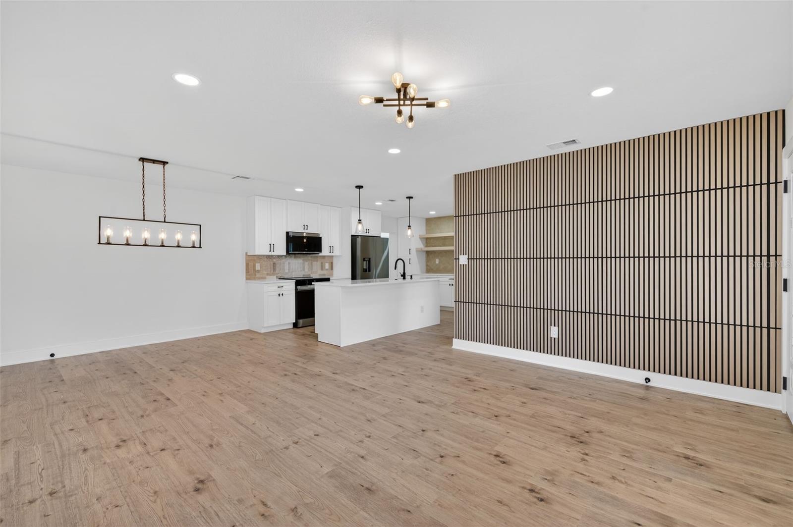 Image 9 of 56 For 1550 Cumberland Lane