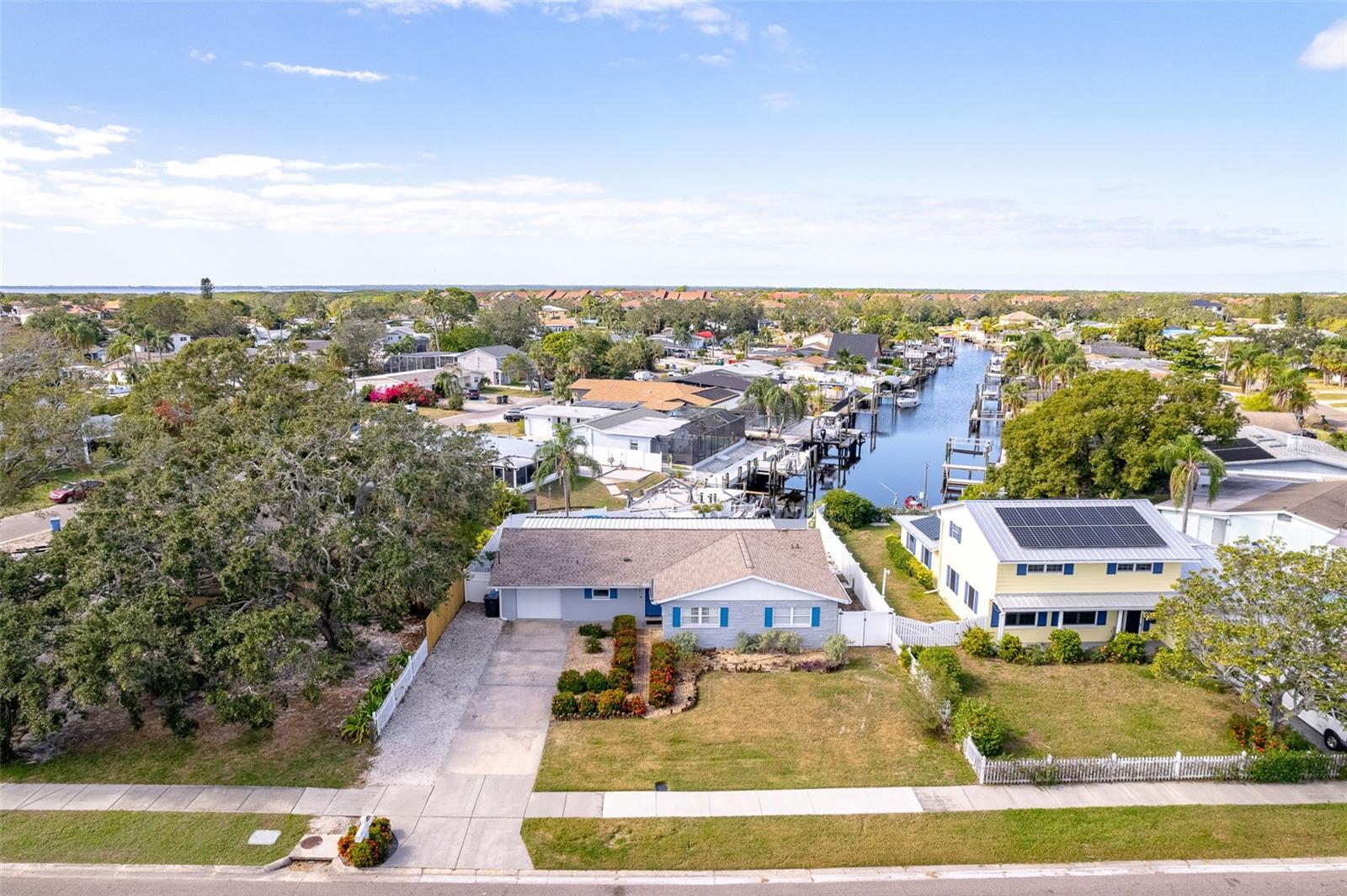 Image 58 of 60 For 6004 Tampa Shores Boulevard