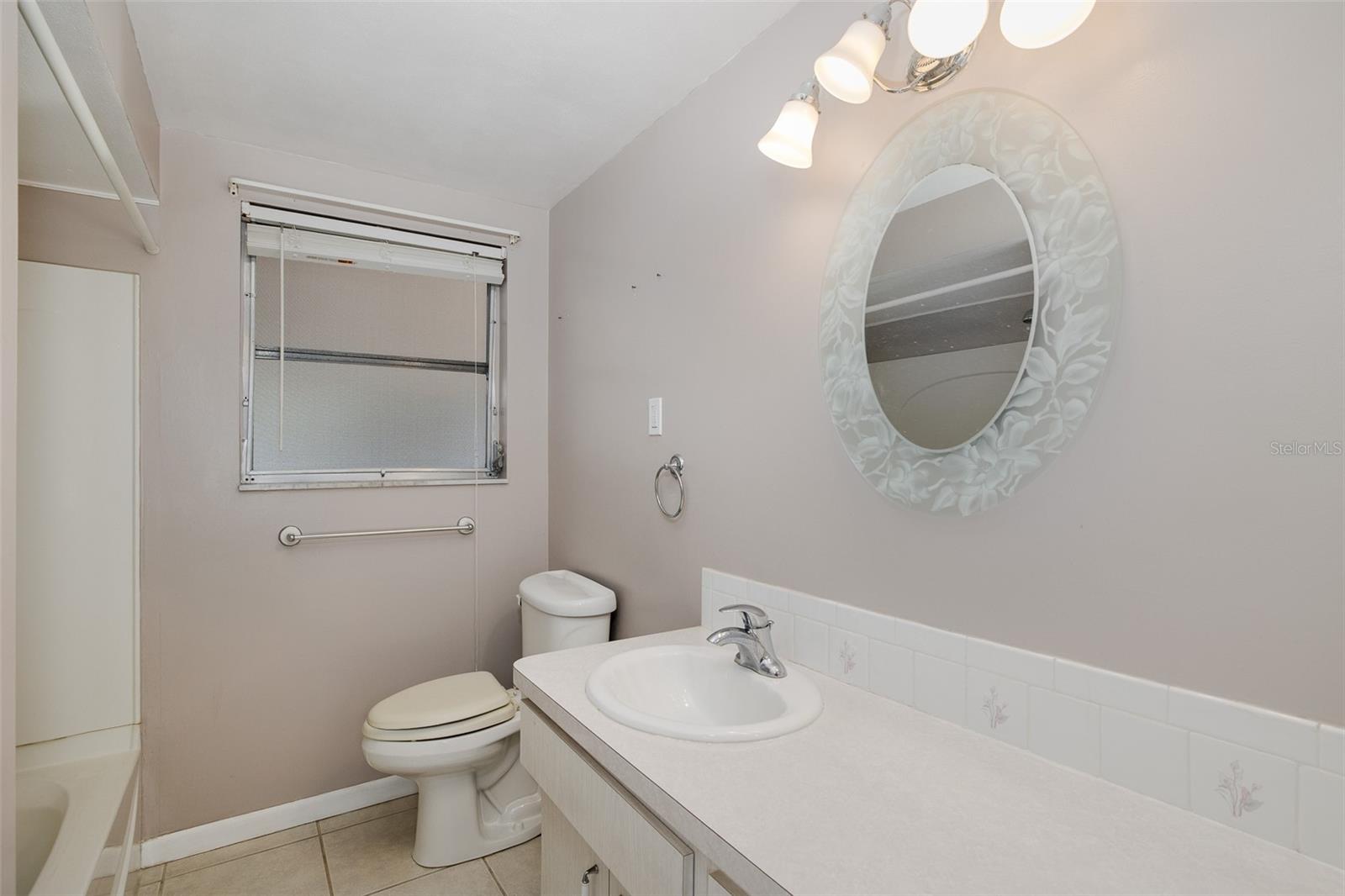 Image 24 of 40 For 10328 Holly Drive