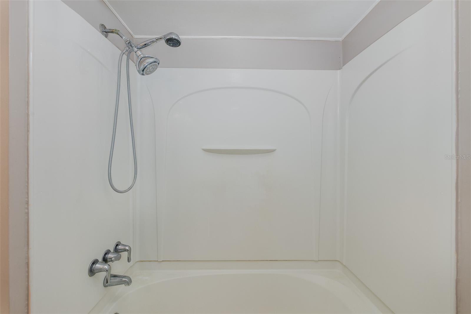 Image 25 of 40 For 10328 Holly Drive