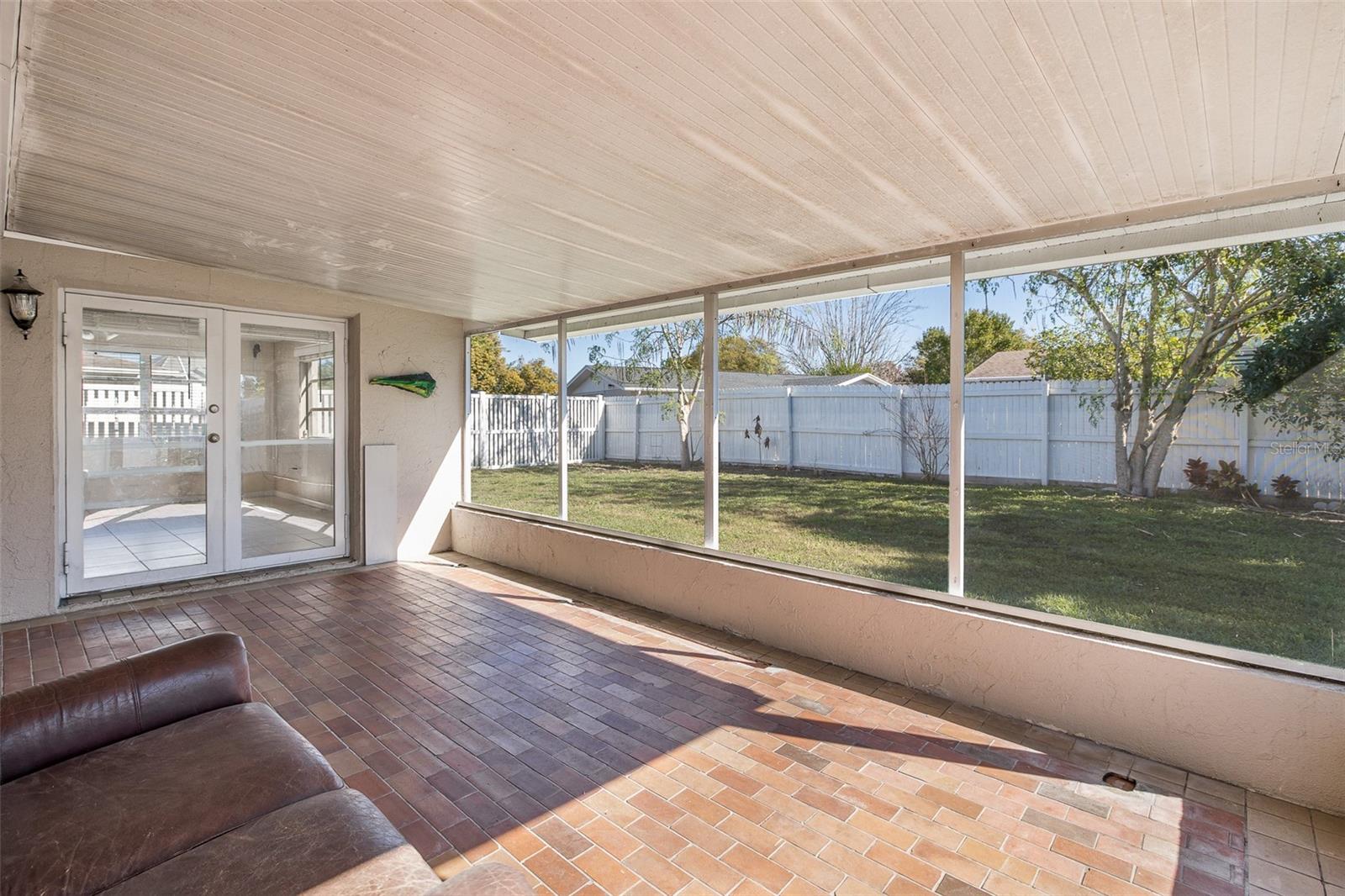 Image 30 of 40 For 10328 Holly Drive