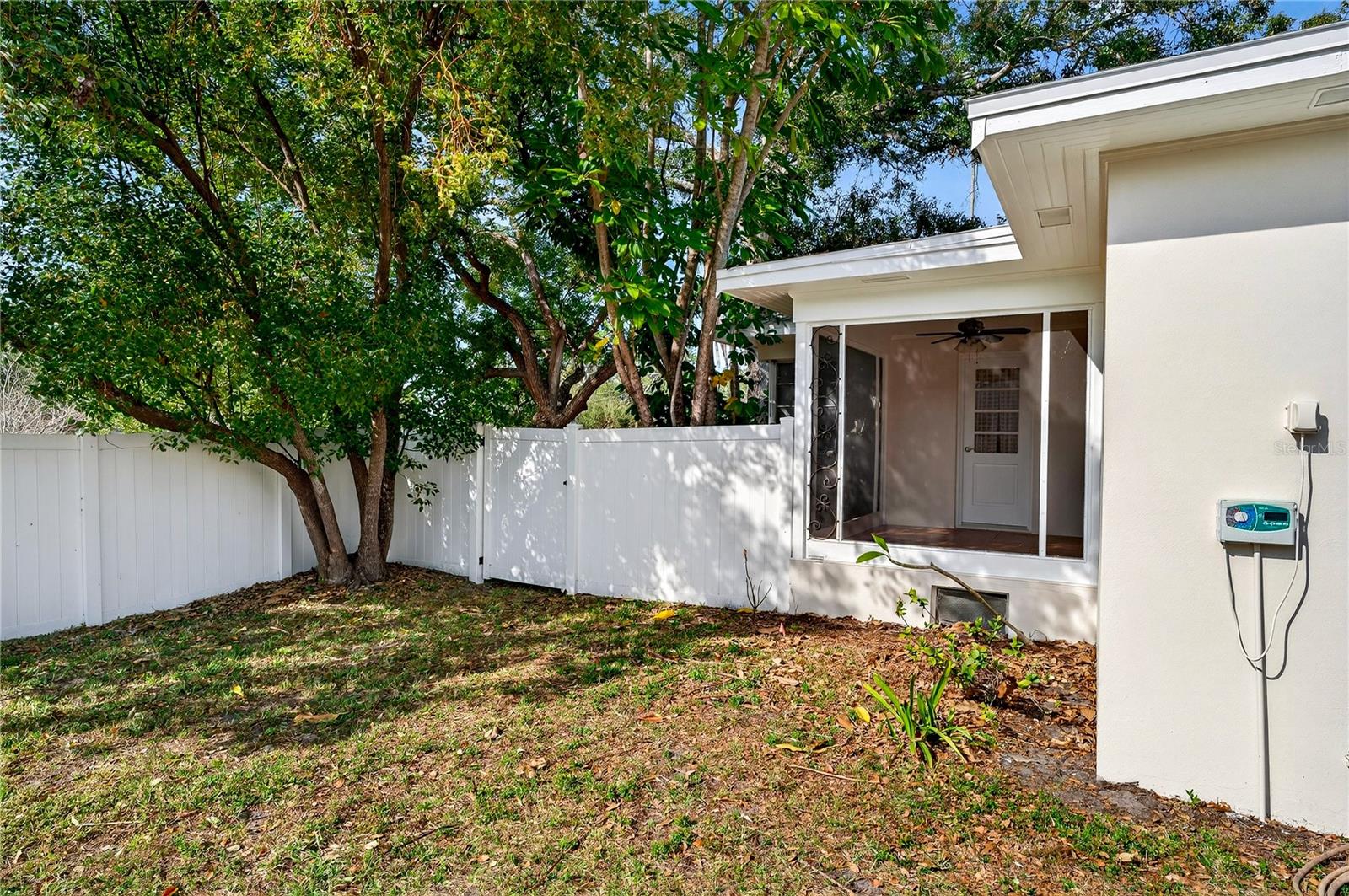 Image 45 of 59 For 325 Orangeview Avenue