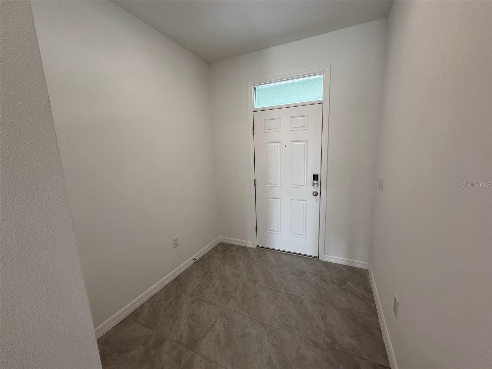 Image 4 of 68 For 11450 Crescent Deer Drive