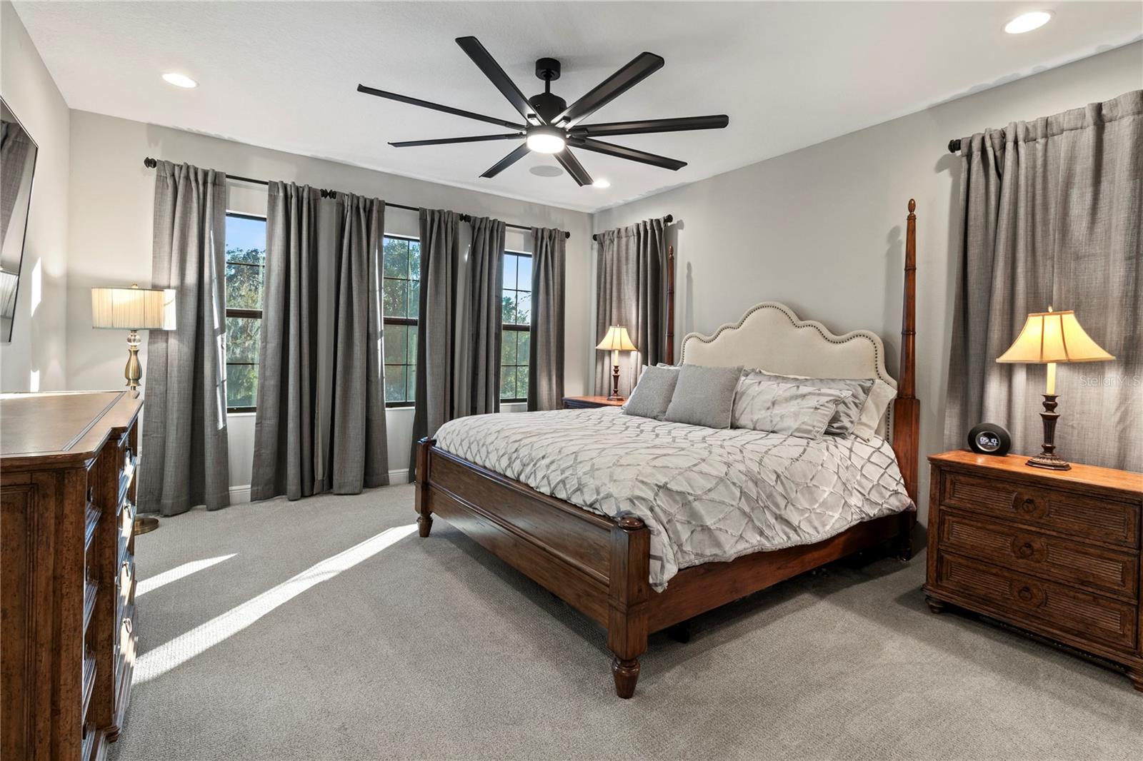 Image 27 of 60 For 4580 Shoreleaf Loop