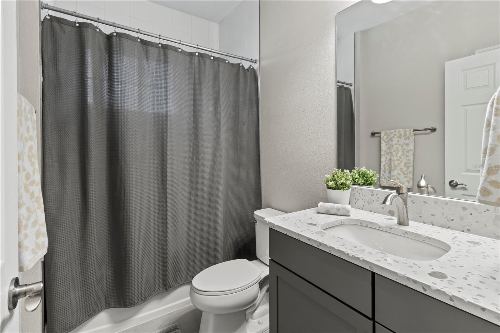 Image 37 of 60 For 4580 Shoreleaf Loop