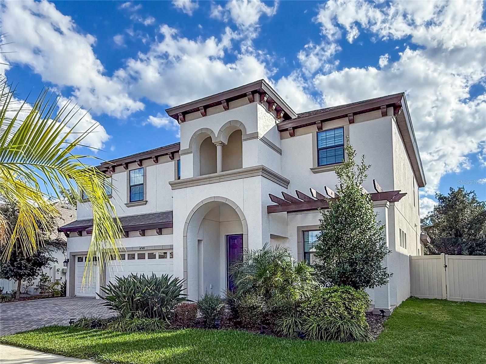 Image 4 of 60 For 4580 Shoreleaf Loop