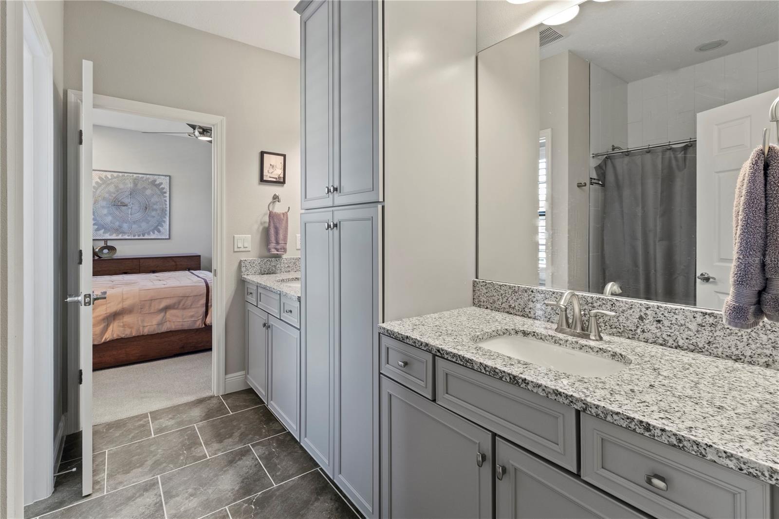 Image 43 of 60 For 4580 Shoreleaf Loop