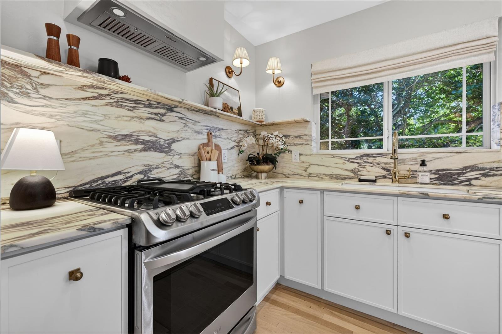 Image 17 of 54 For 101 27th Avenue N