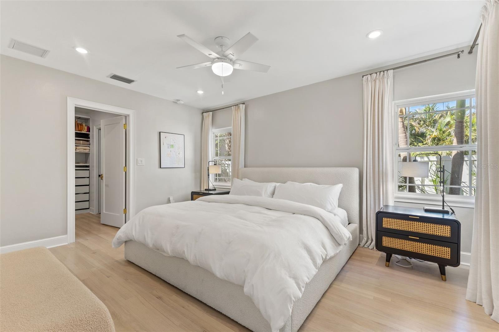 Image 20 of 54 For 101 27th Avenue N