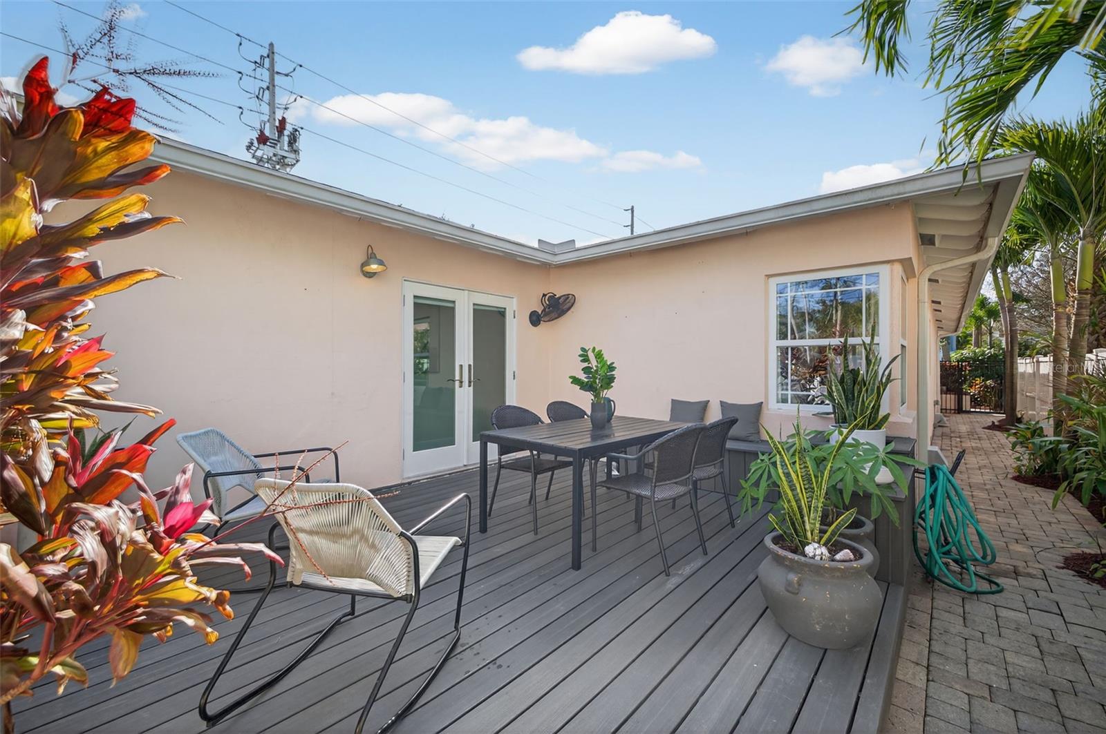 Image 32 of 54 For 101 27th Avenue N