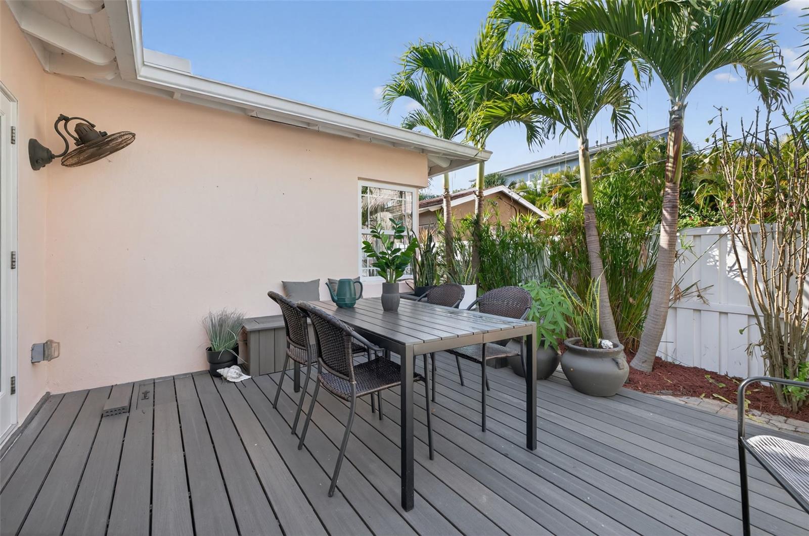 Image 33 of 54 For 101 27th Avenue N