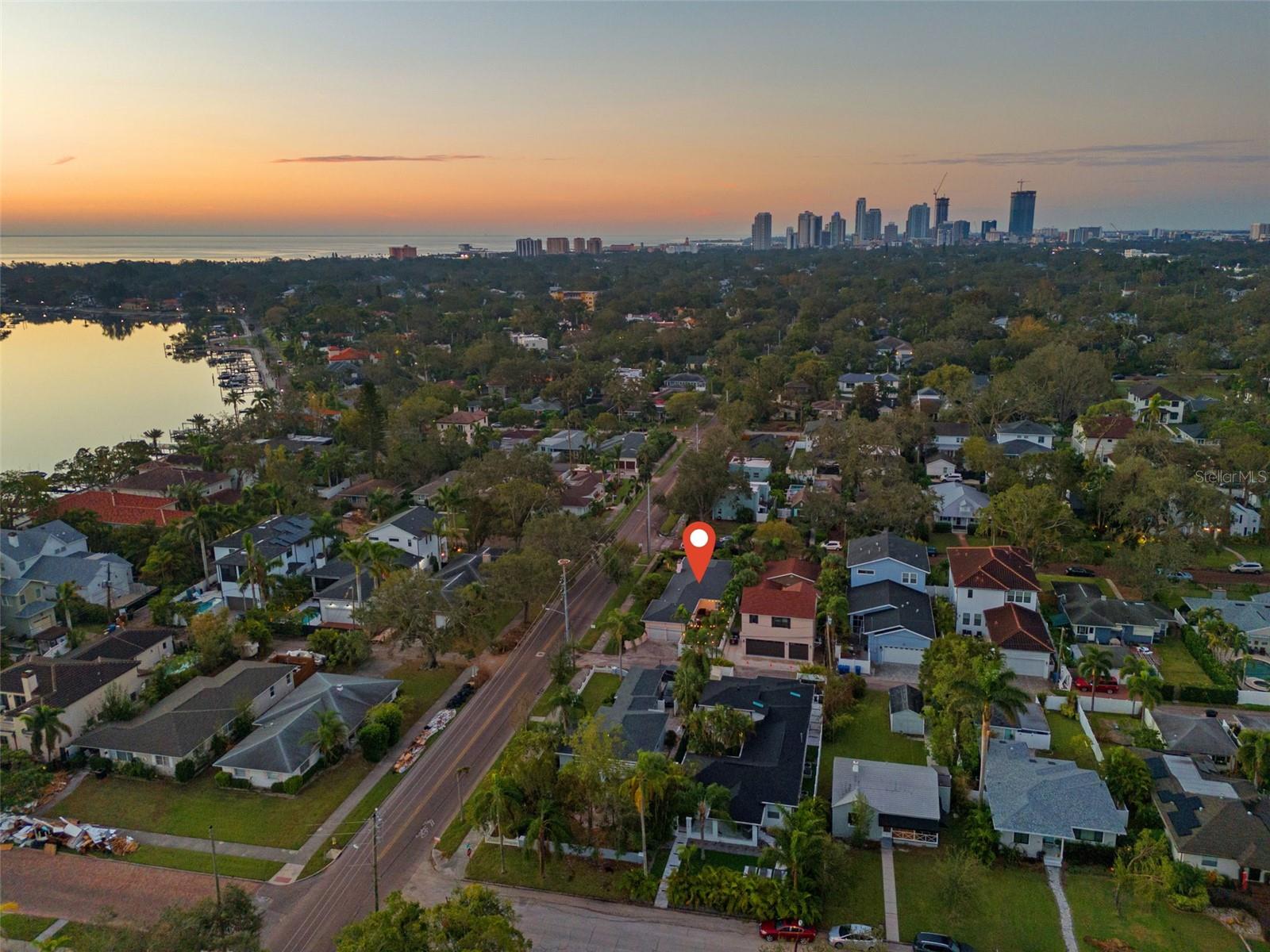 Image 42 of 54 For 101 27th Avenue N