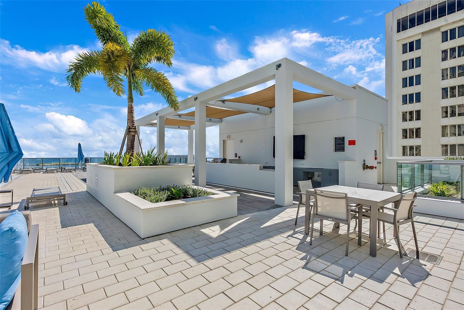 Image 12 of 65 For 301 1st Street S 807