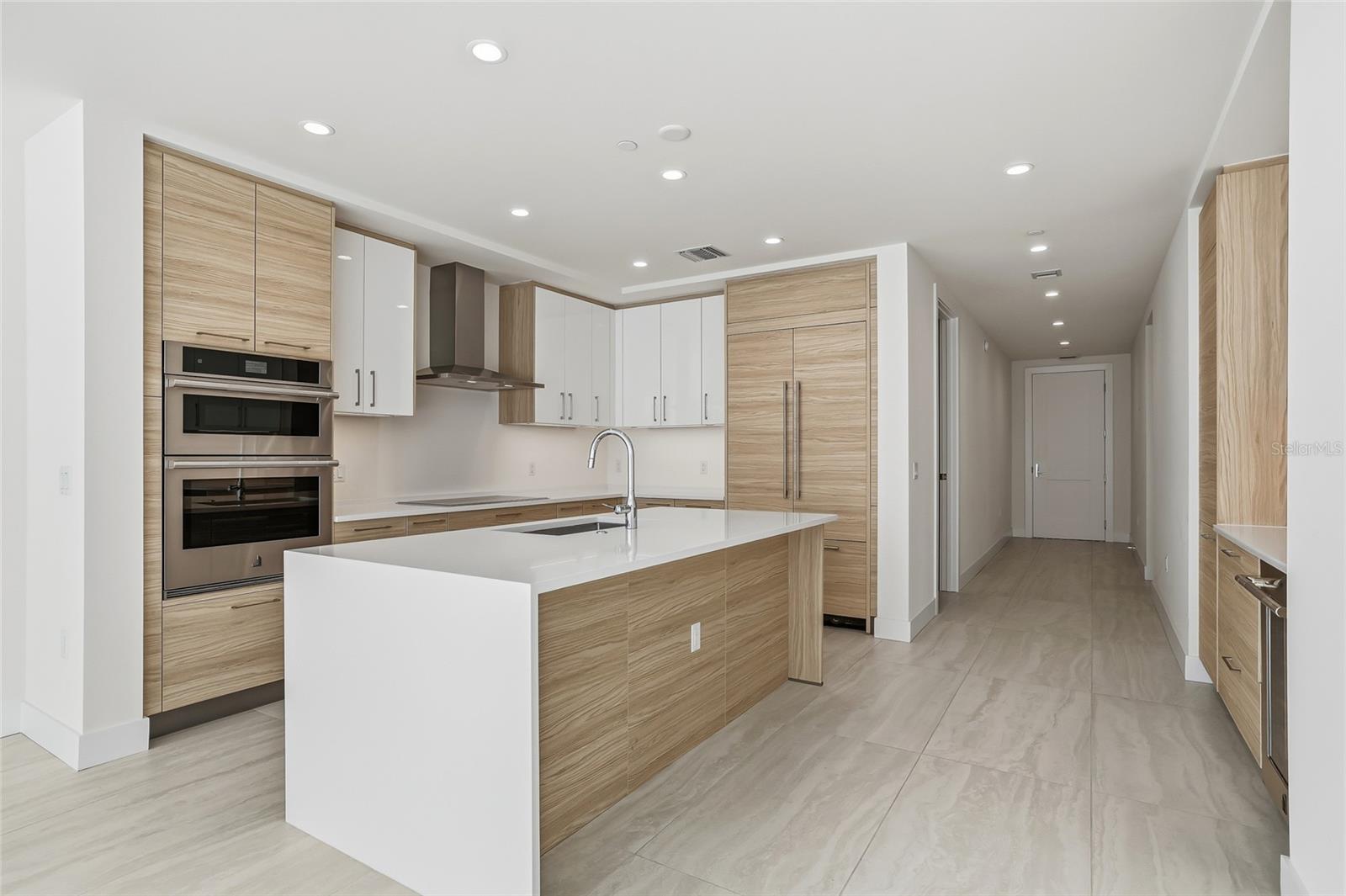 Image 29 of 65 For 301 1st Street S 807