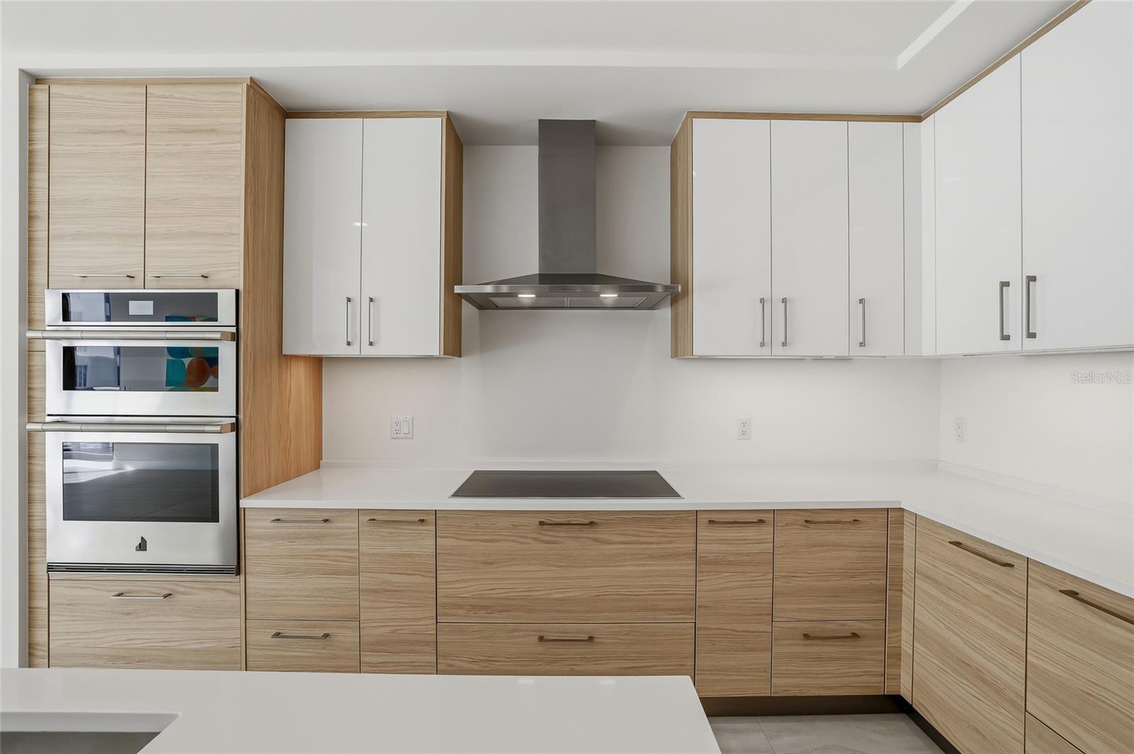 Image 32 of 65 For 301 1st Street S 807