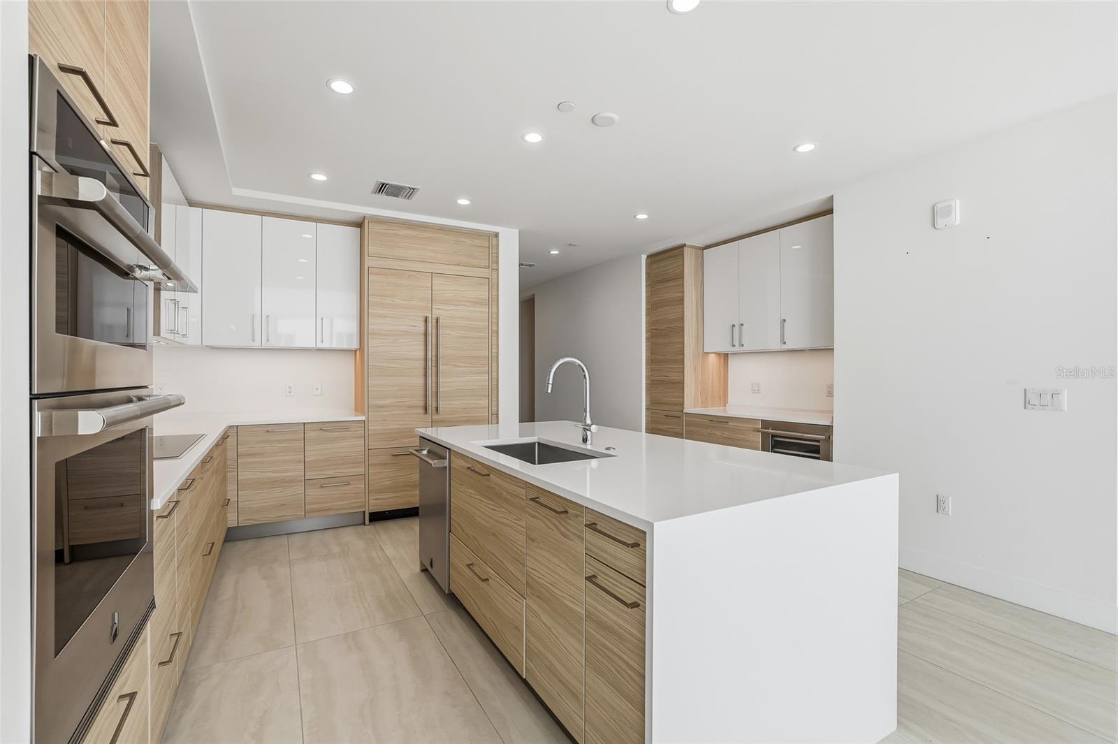 Image 33 of 65 For 301 1st Street S 807