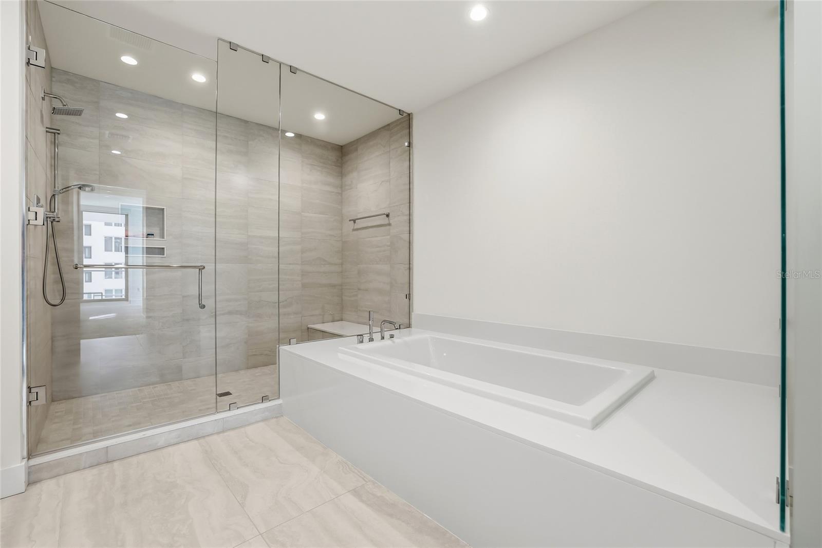 Image 48 of 65 For 301 1st Street S 807