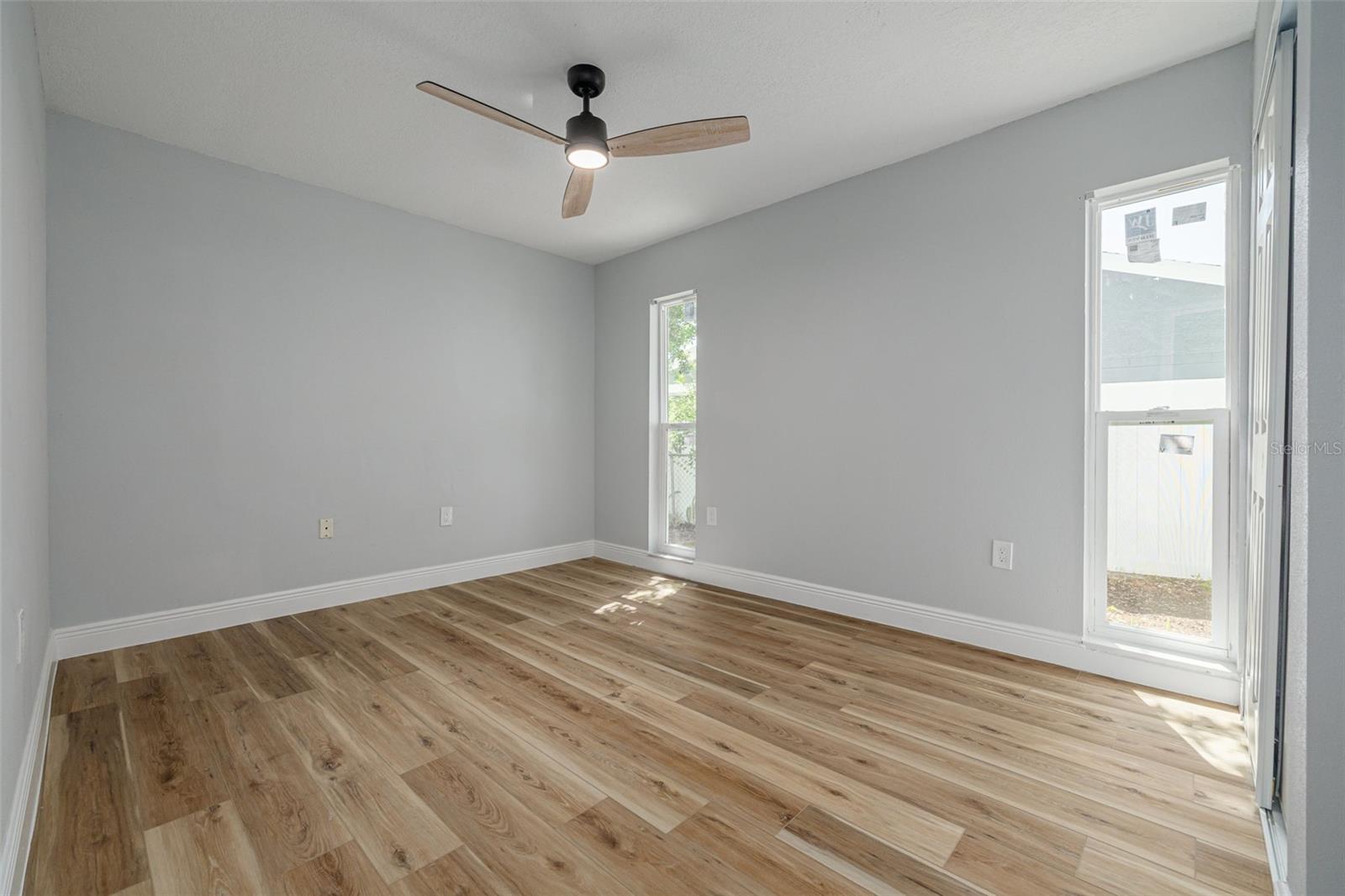 Image 20 of 33 For 2436 Beacon Groves Boulevard