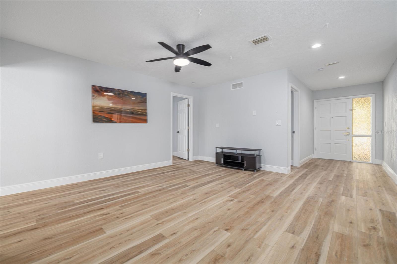 Image 6 of 33 For 2436 Beacon Groves Boulevard