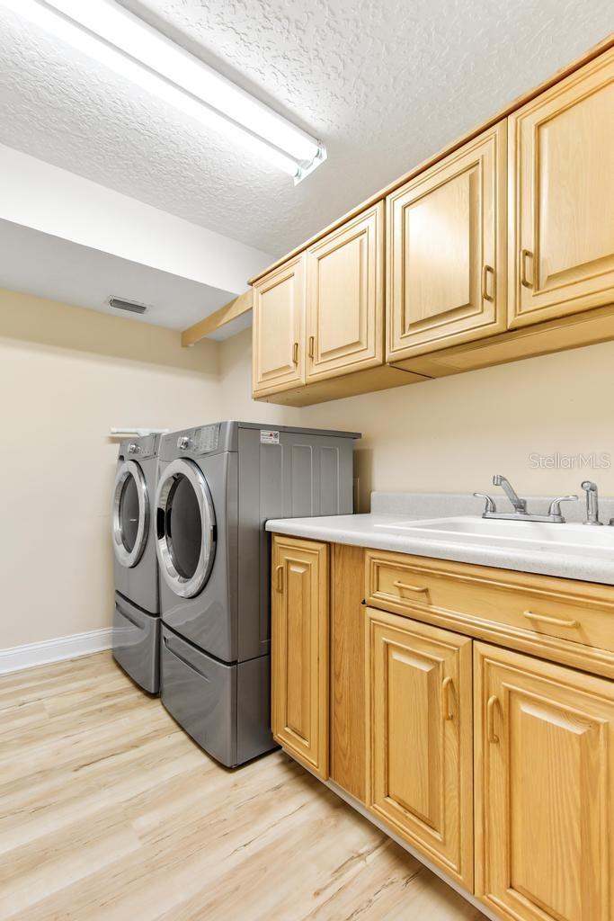 Image 48 of 100 For 7843 Mount Ranier Drive